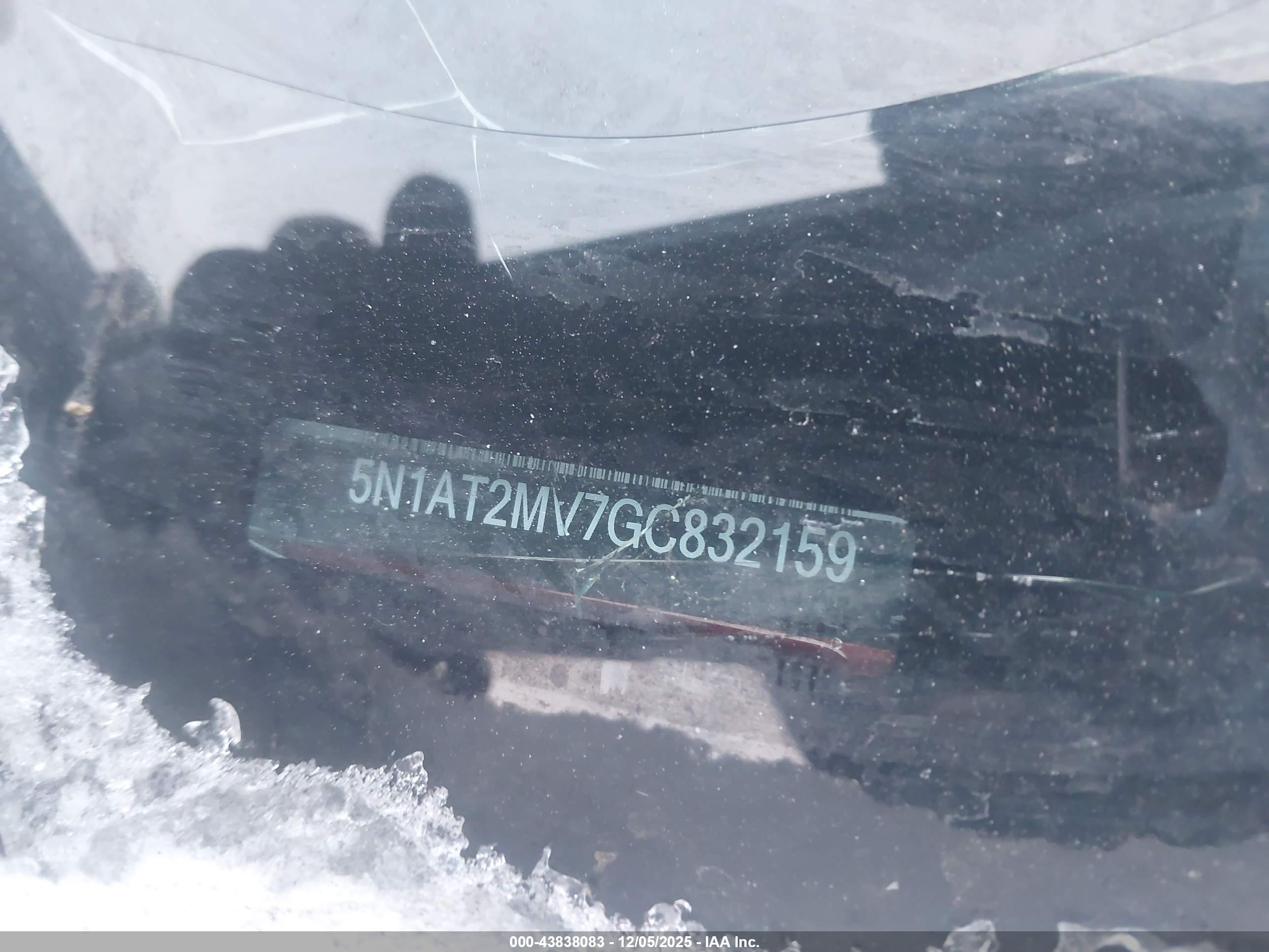 NISSAN ROGUE image 9