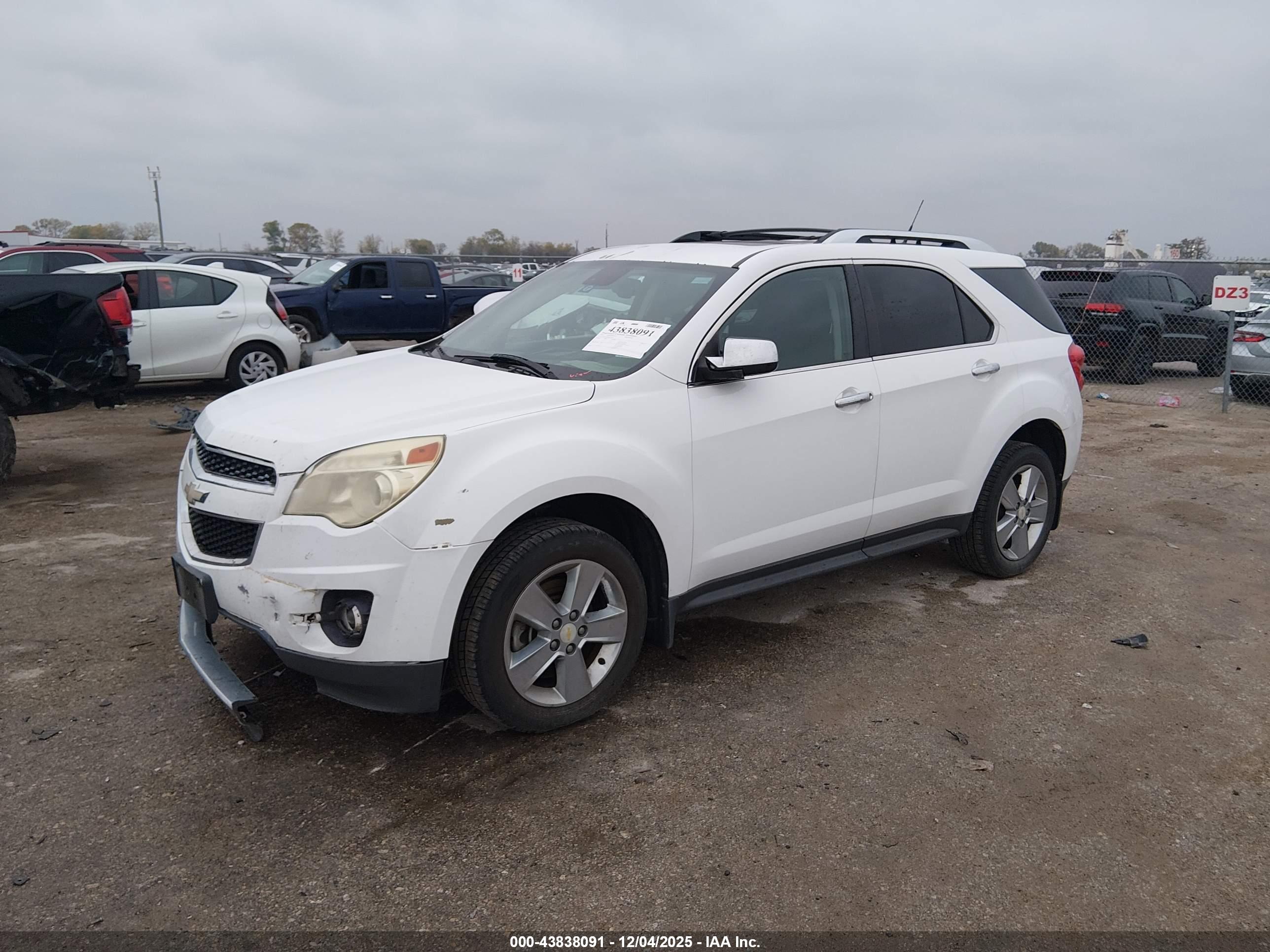 CHEVROLET EQUINOX image 2