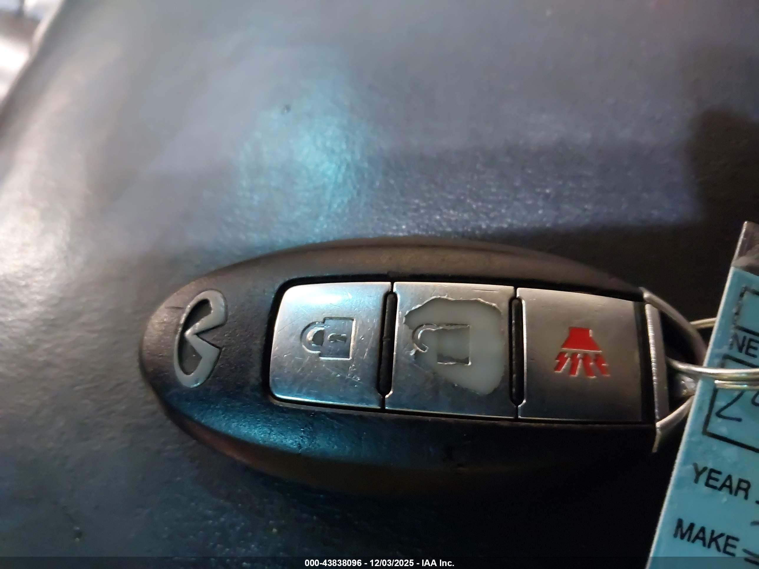 INFINITI FX35 image 11