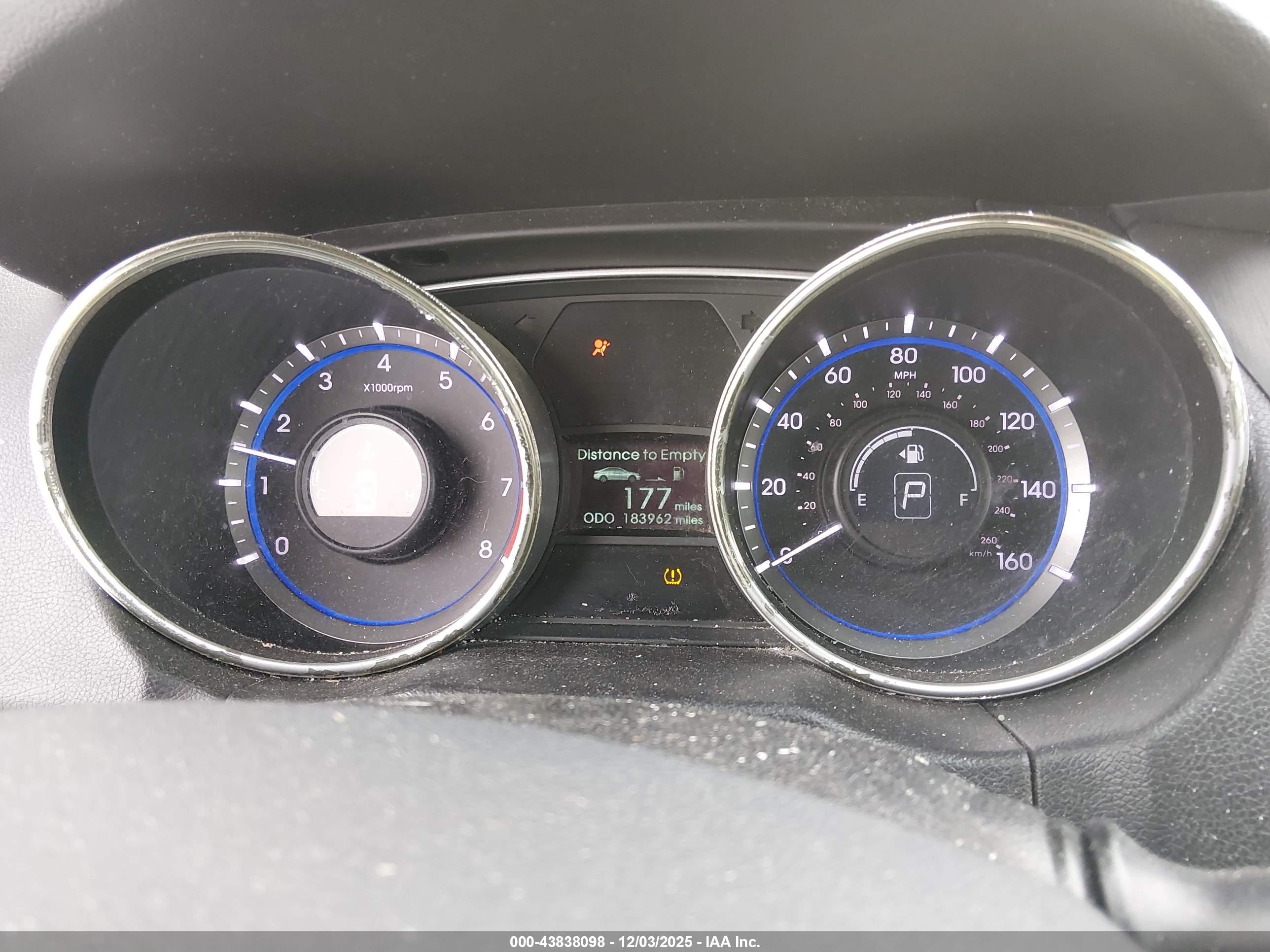 HYUNDAI SONATA image 7