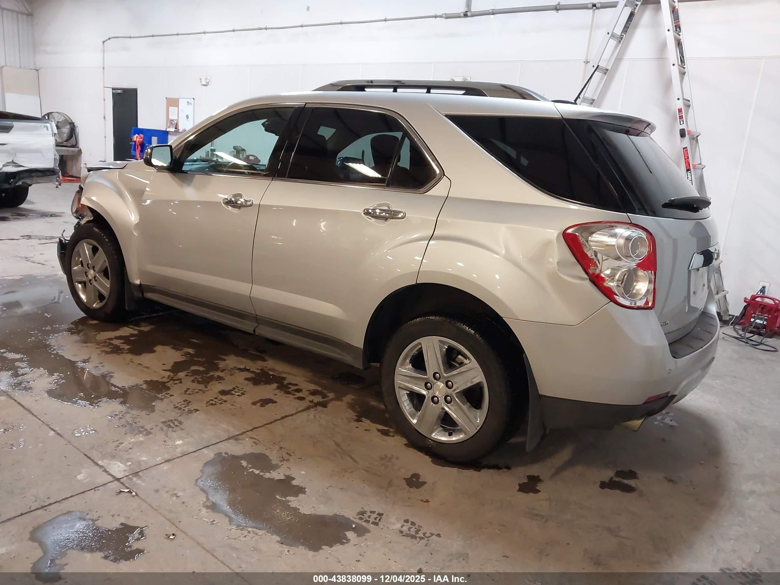 CHEVROLET EQUINOX image 3