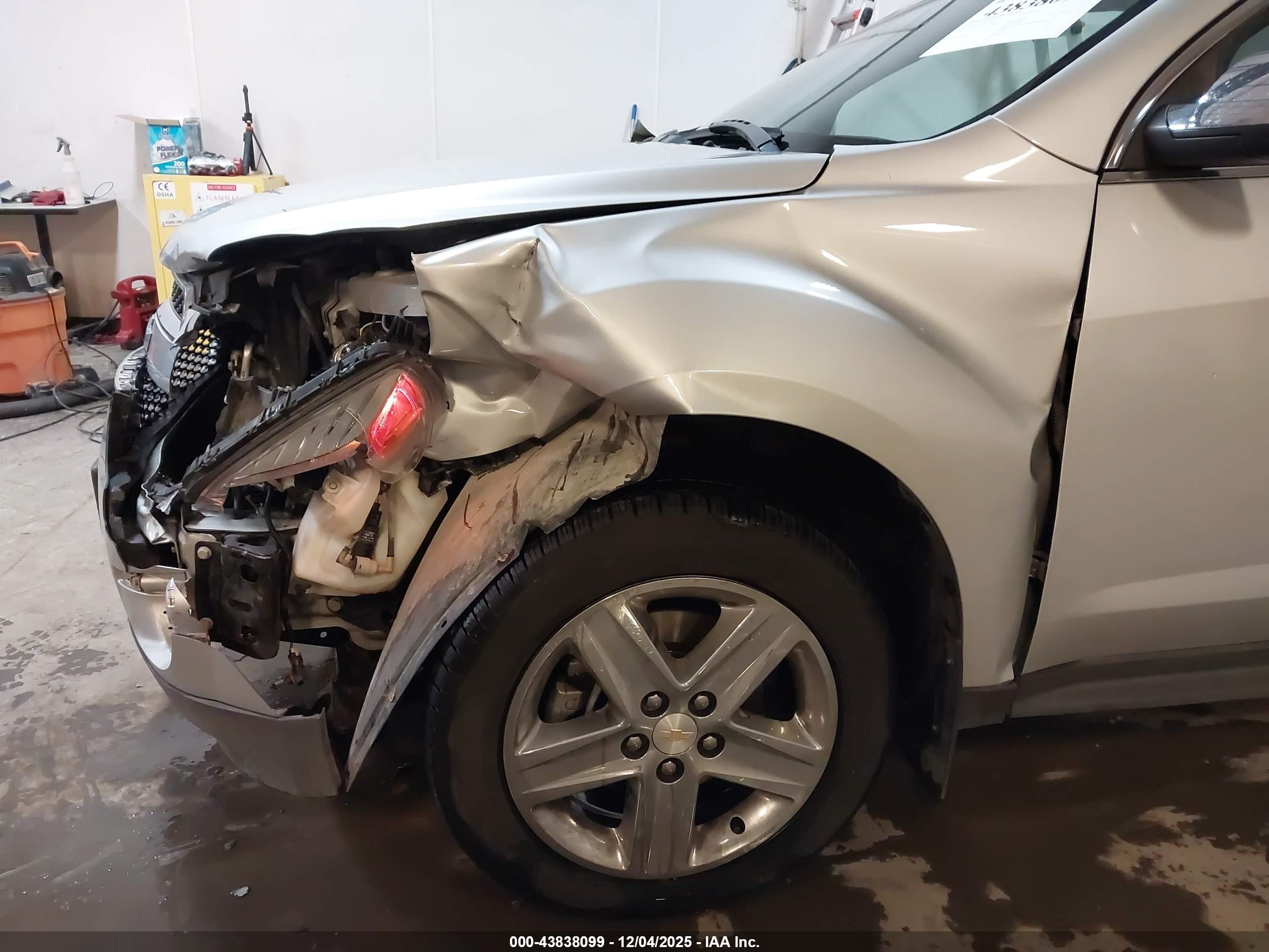 CHEVROLET EQUINOX image 6