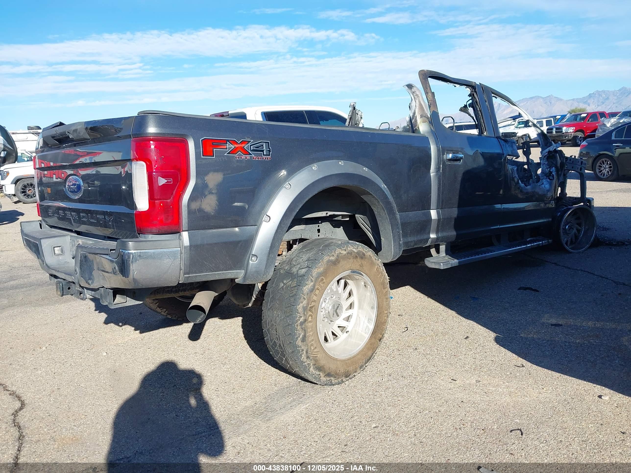 FORD F-250 image 4
