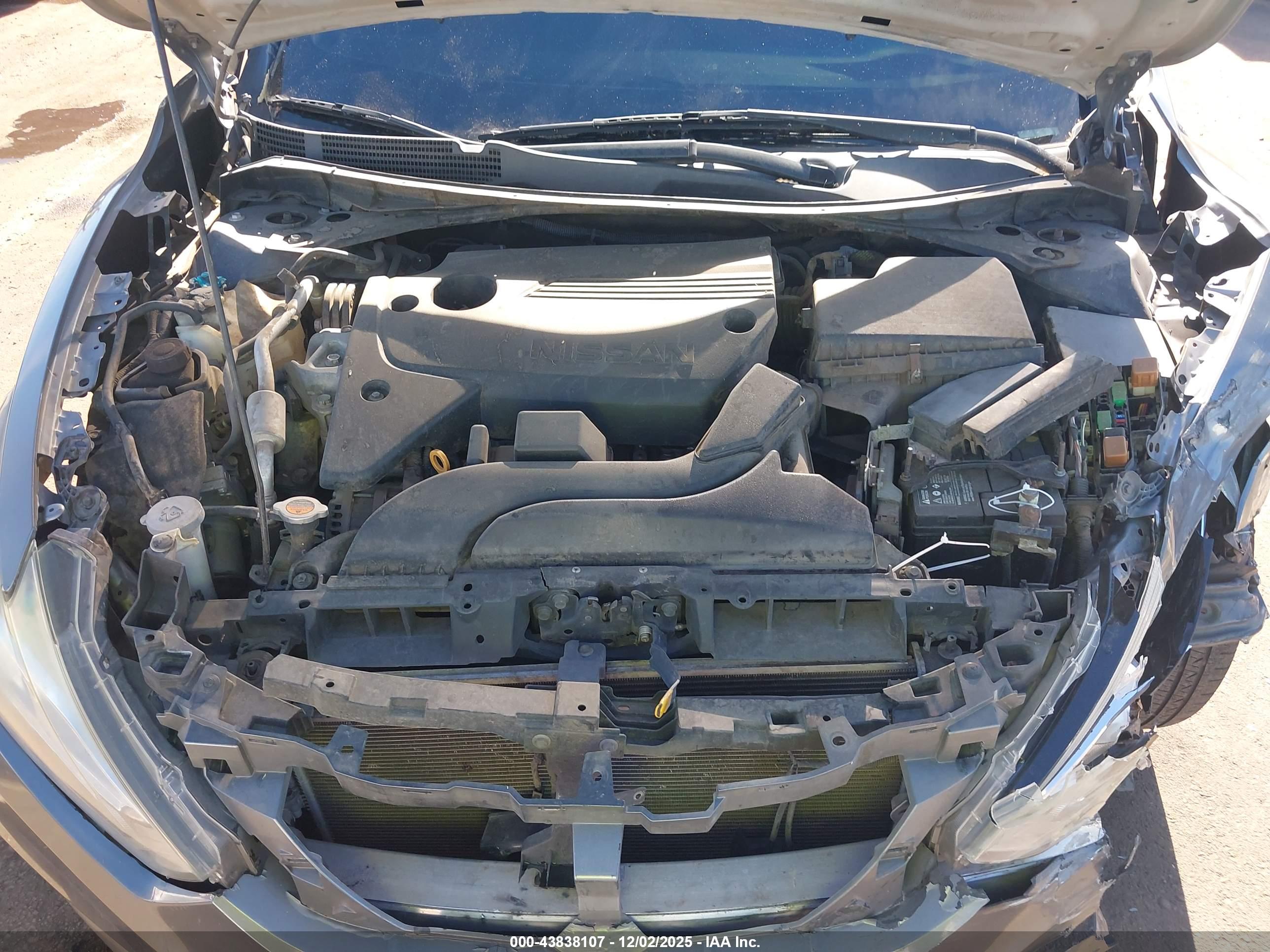 NISSAN ALTIMA image 10
