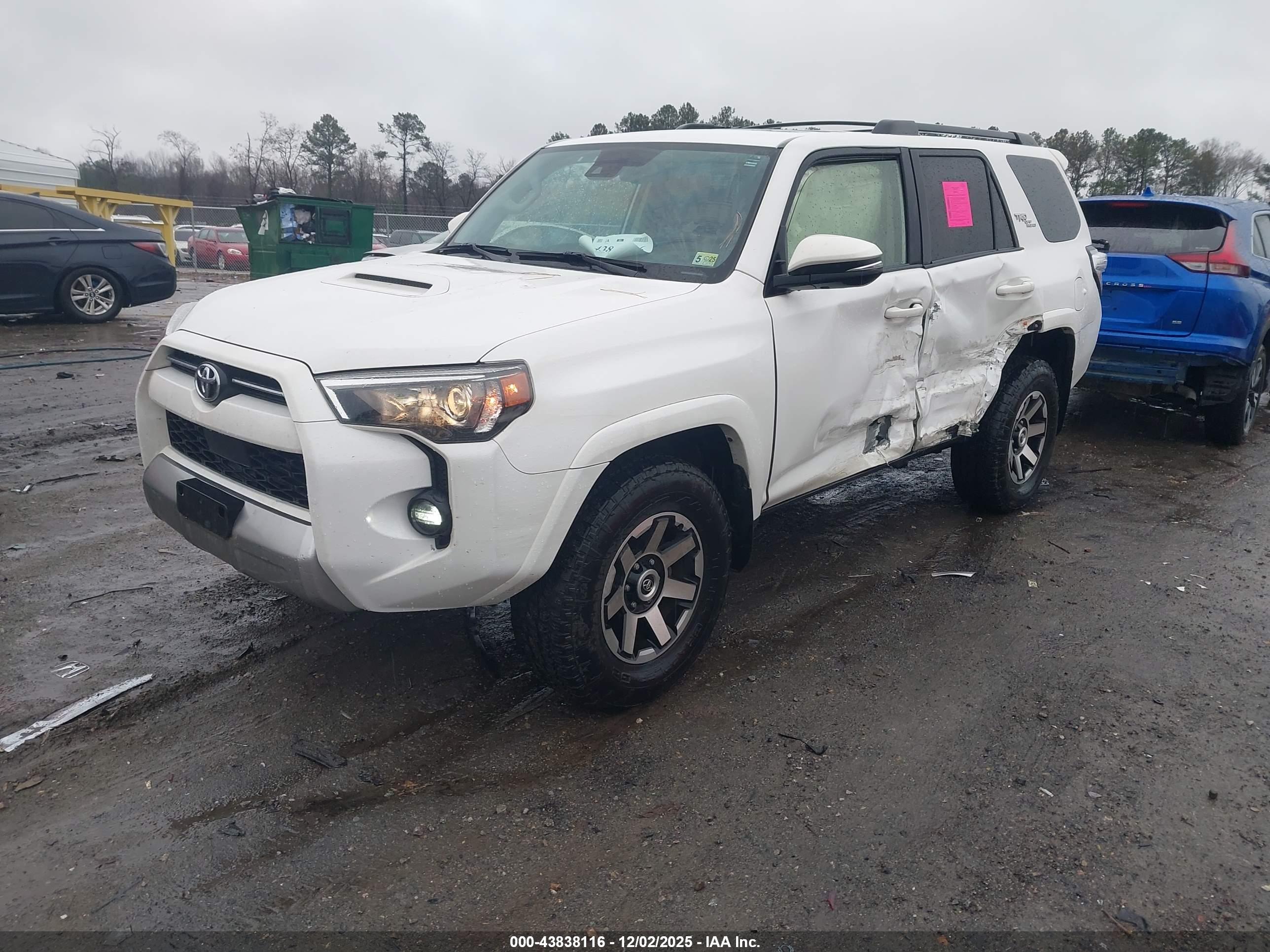 TOYOTA 4RUNNER image 2