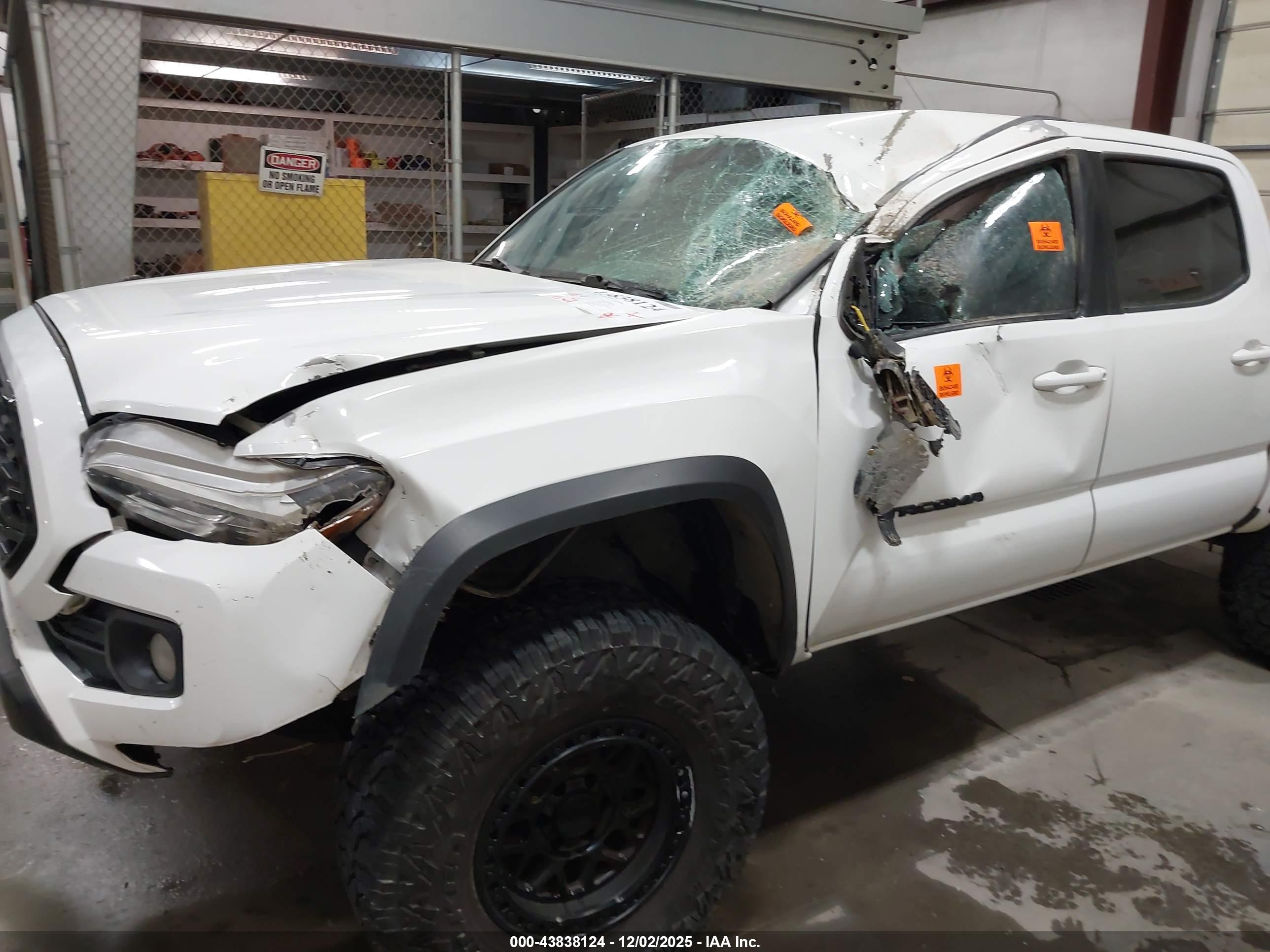 TOYOTA TACOMA image 6