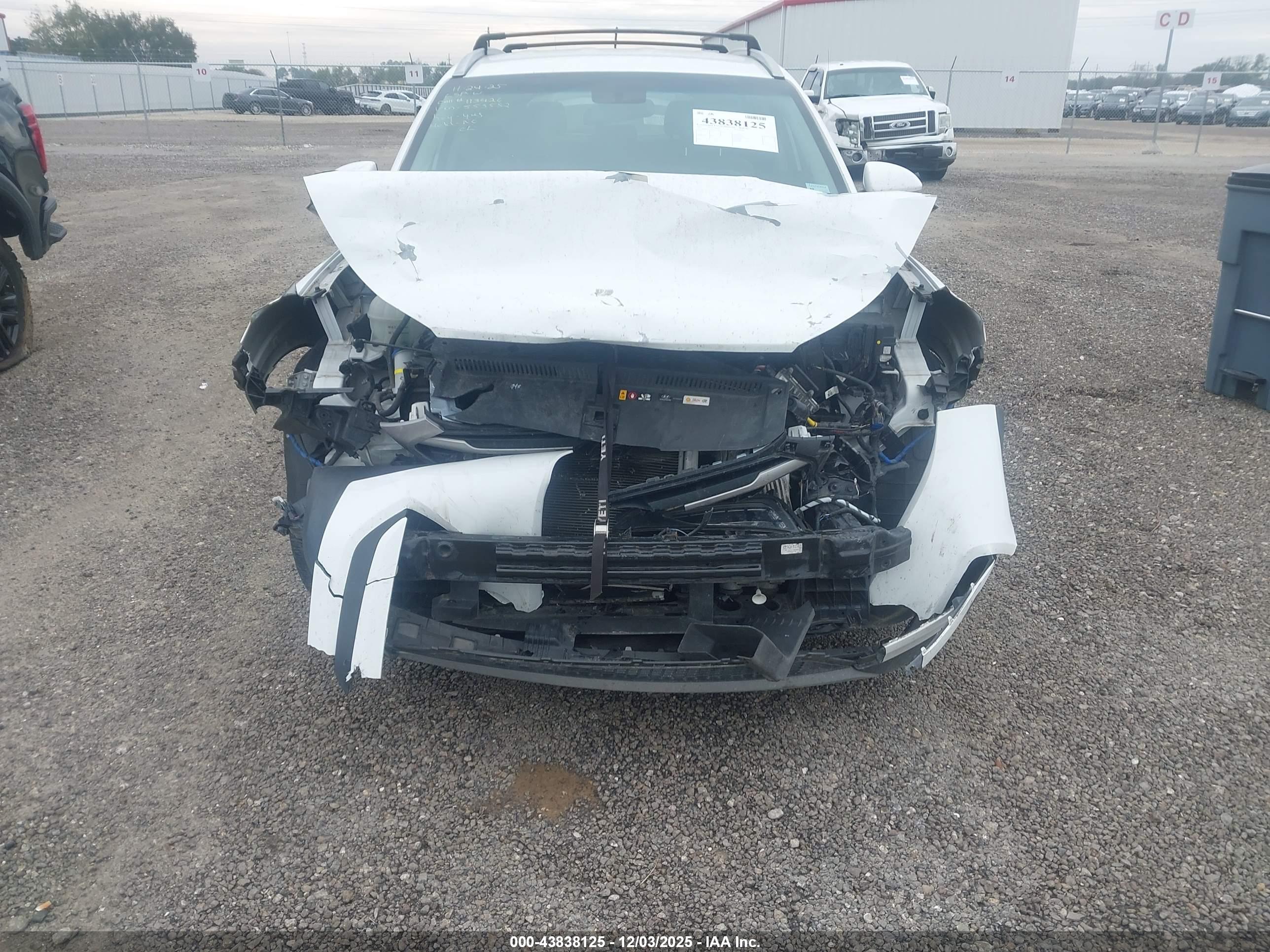 HYUNDAI TUCSON image 6