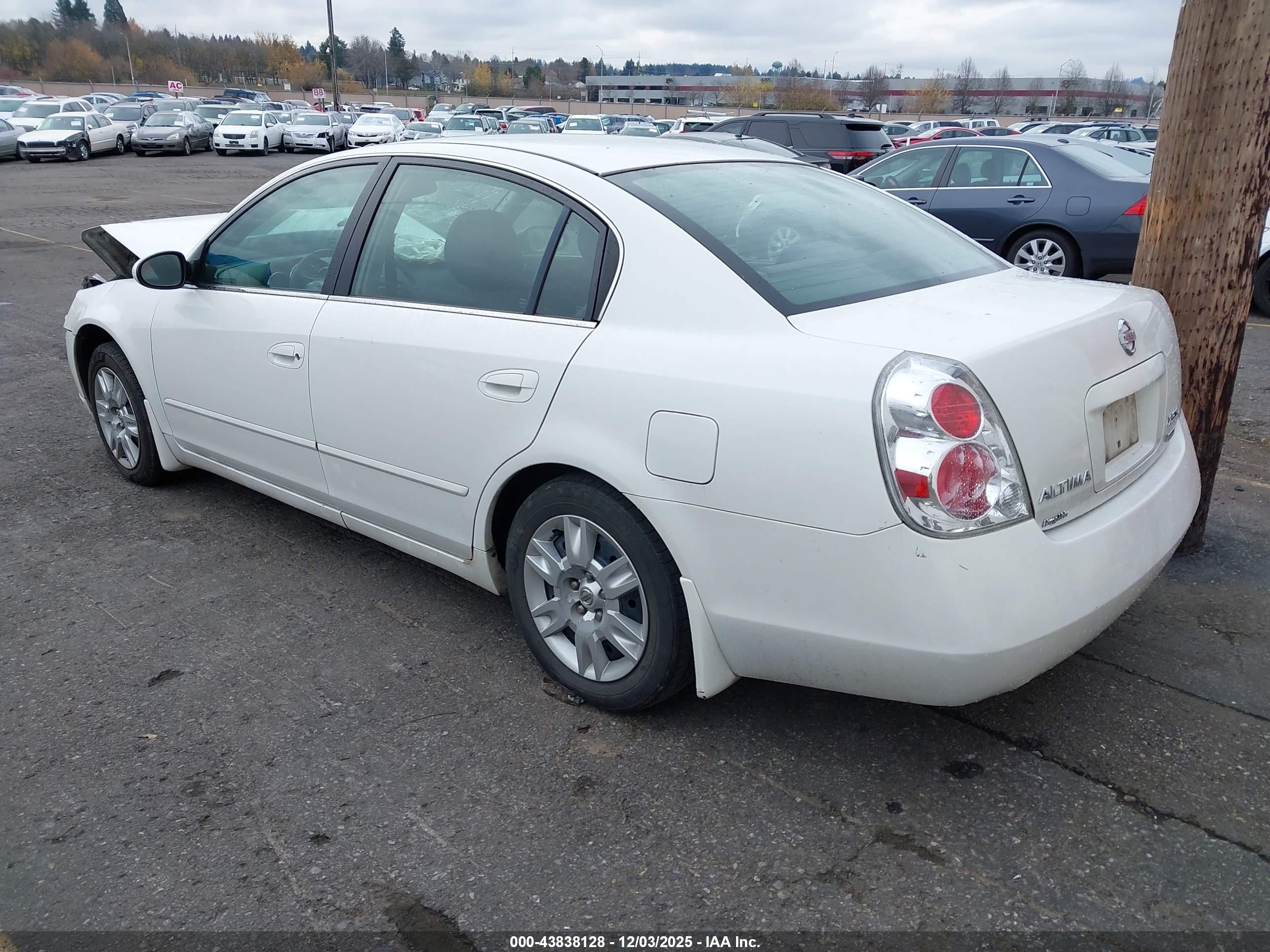 NISSAN ALTIMA image 3