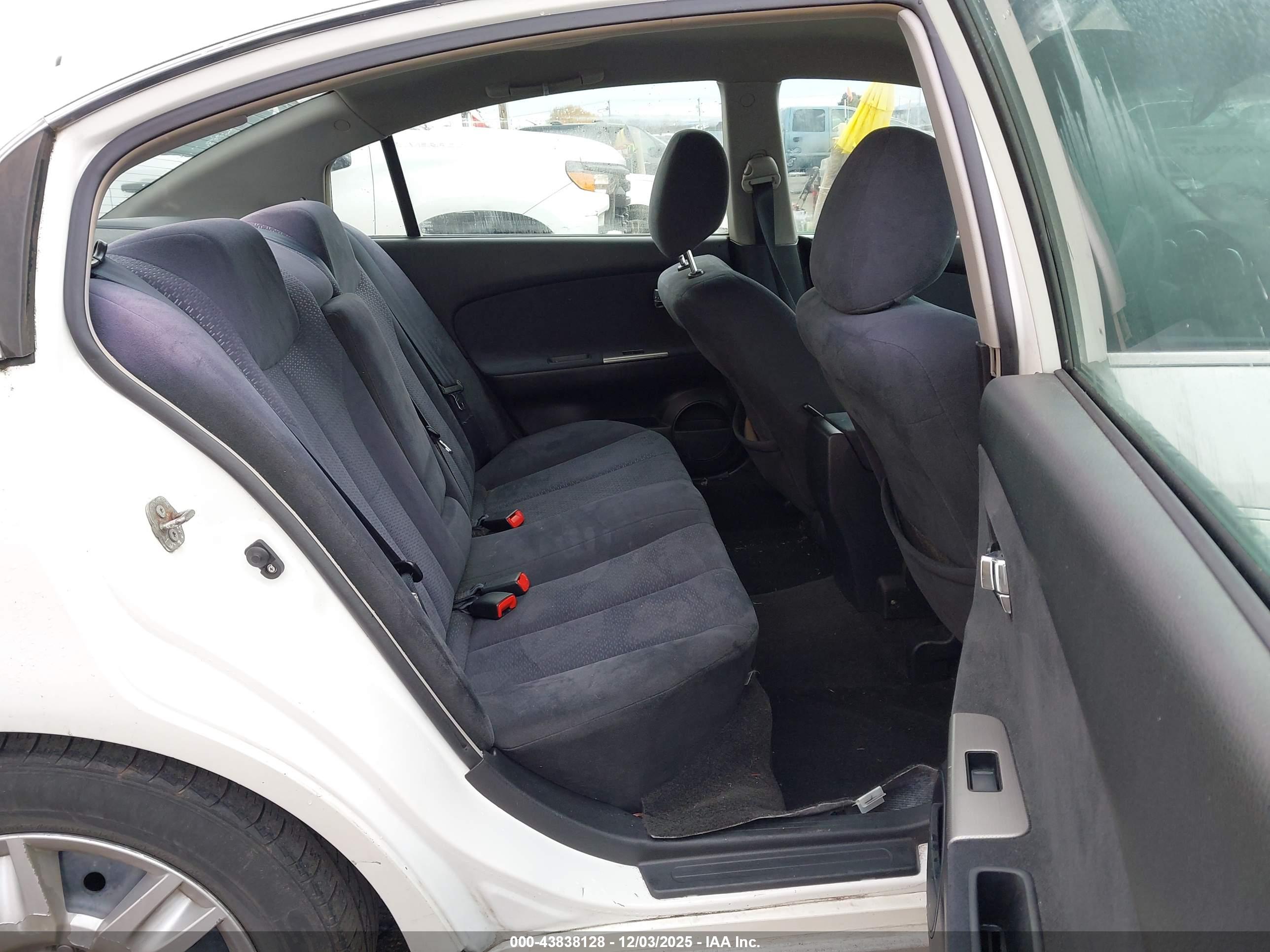 NISSAN ALTIMA image 8