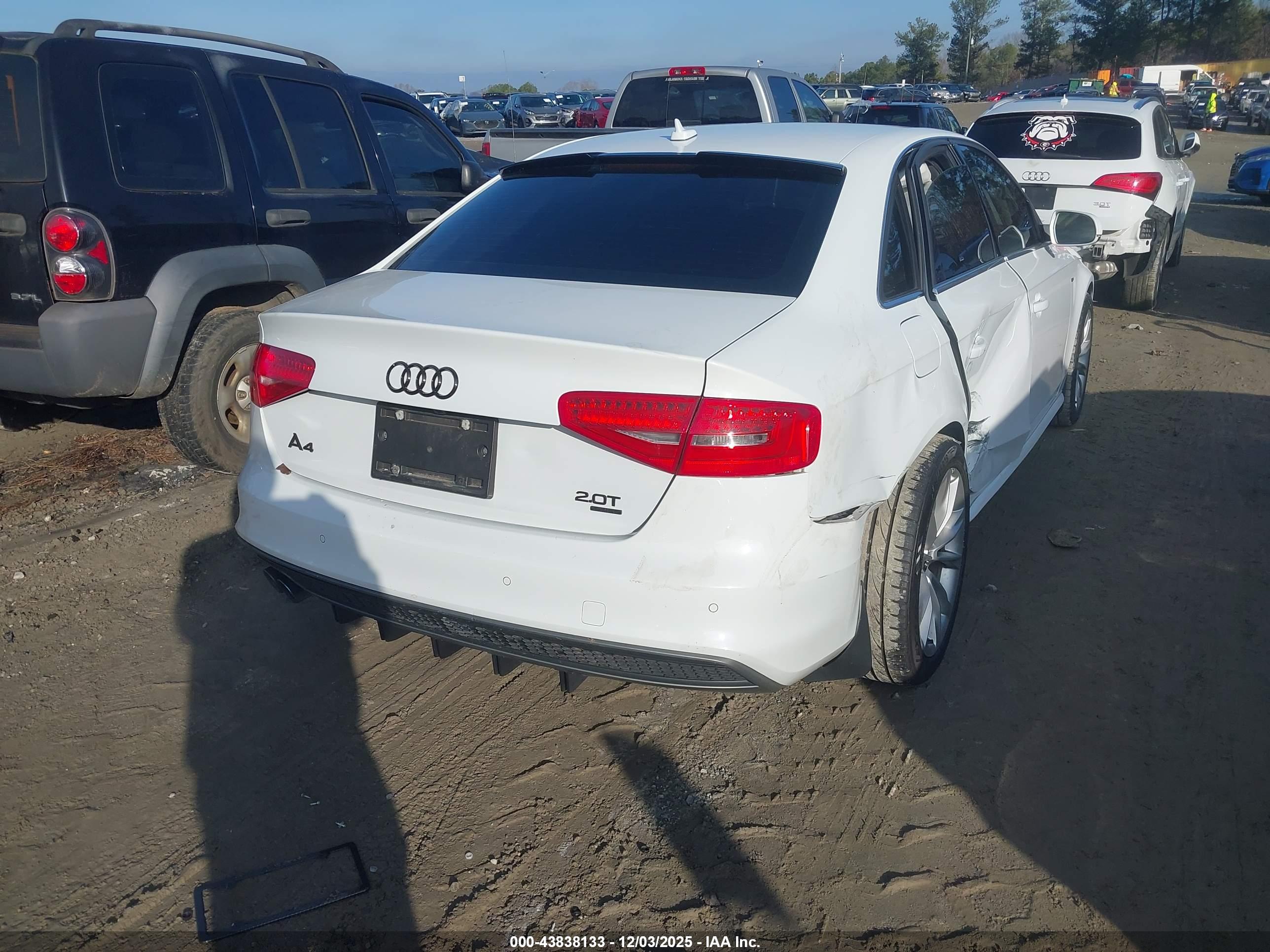 AUDI A4 image 4
