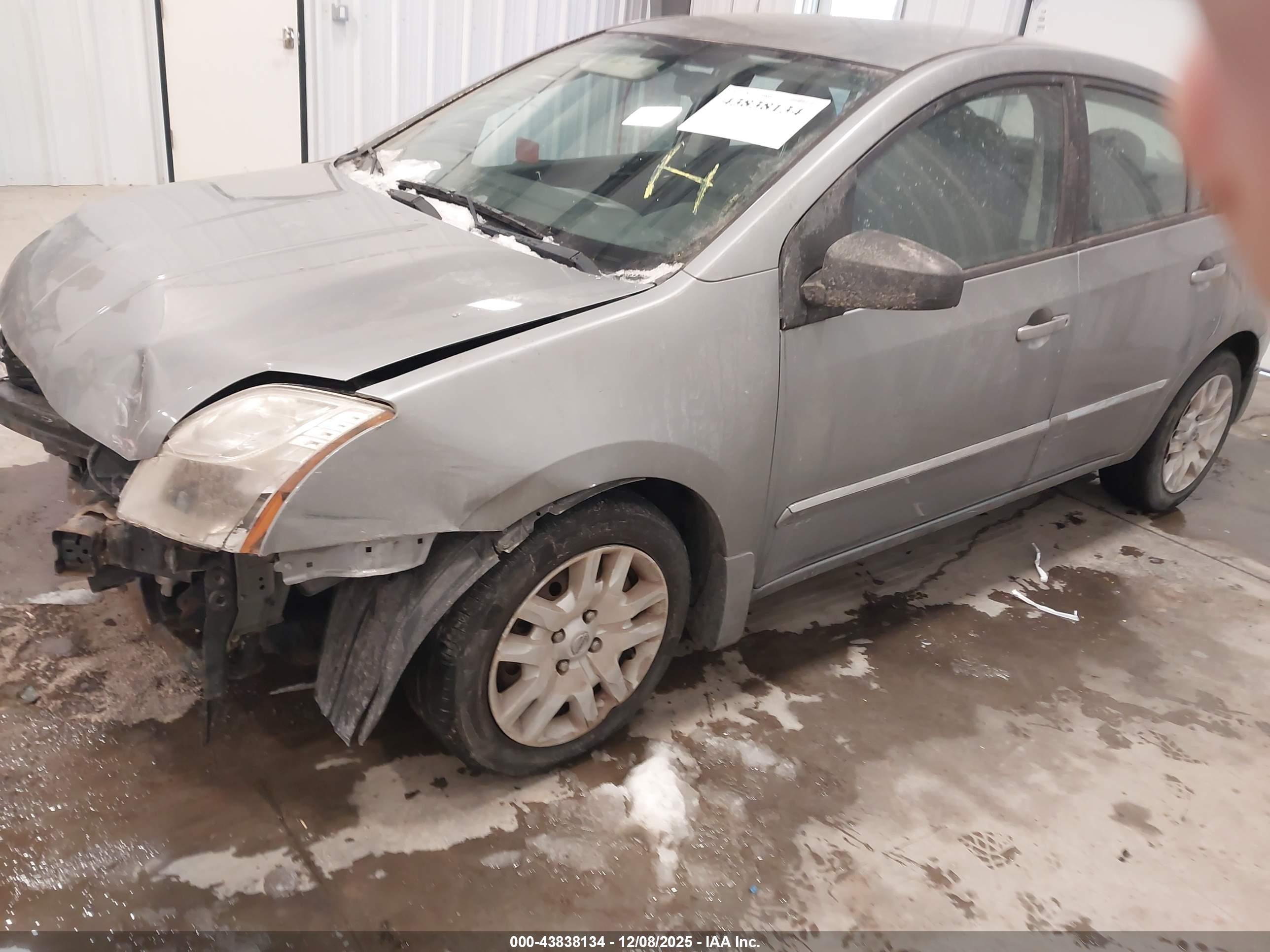 NISSAN SENTRA image 2