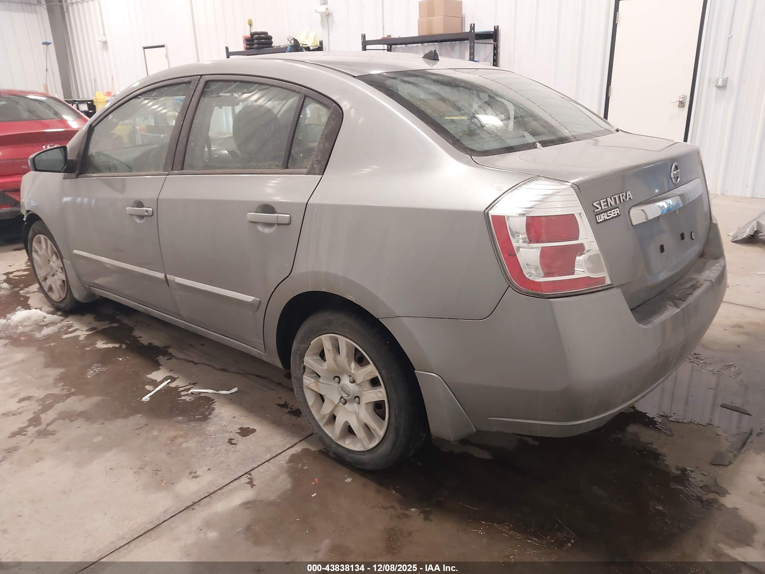 NISSAN SENTRA image 3