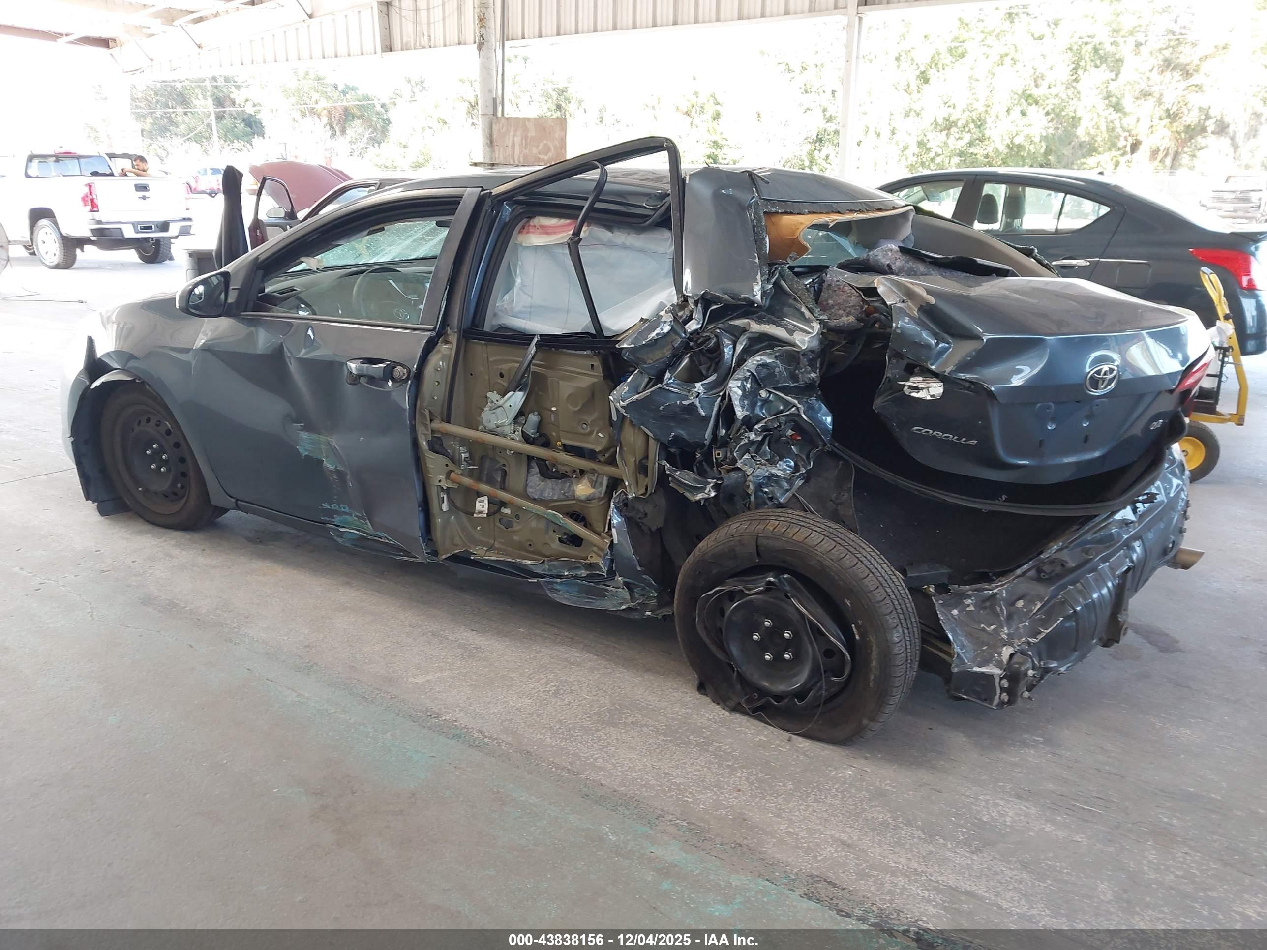 TOYOTA COROLLA image 3