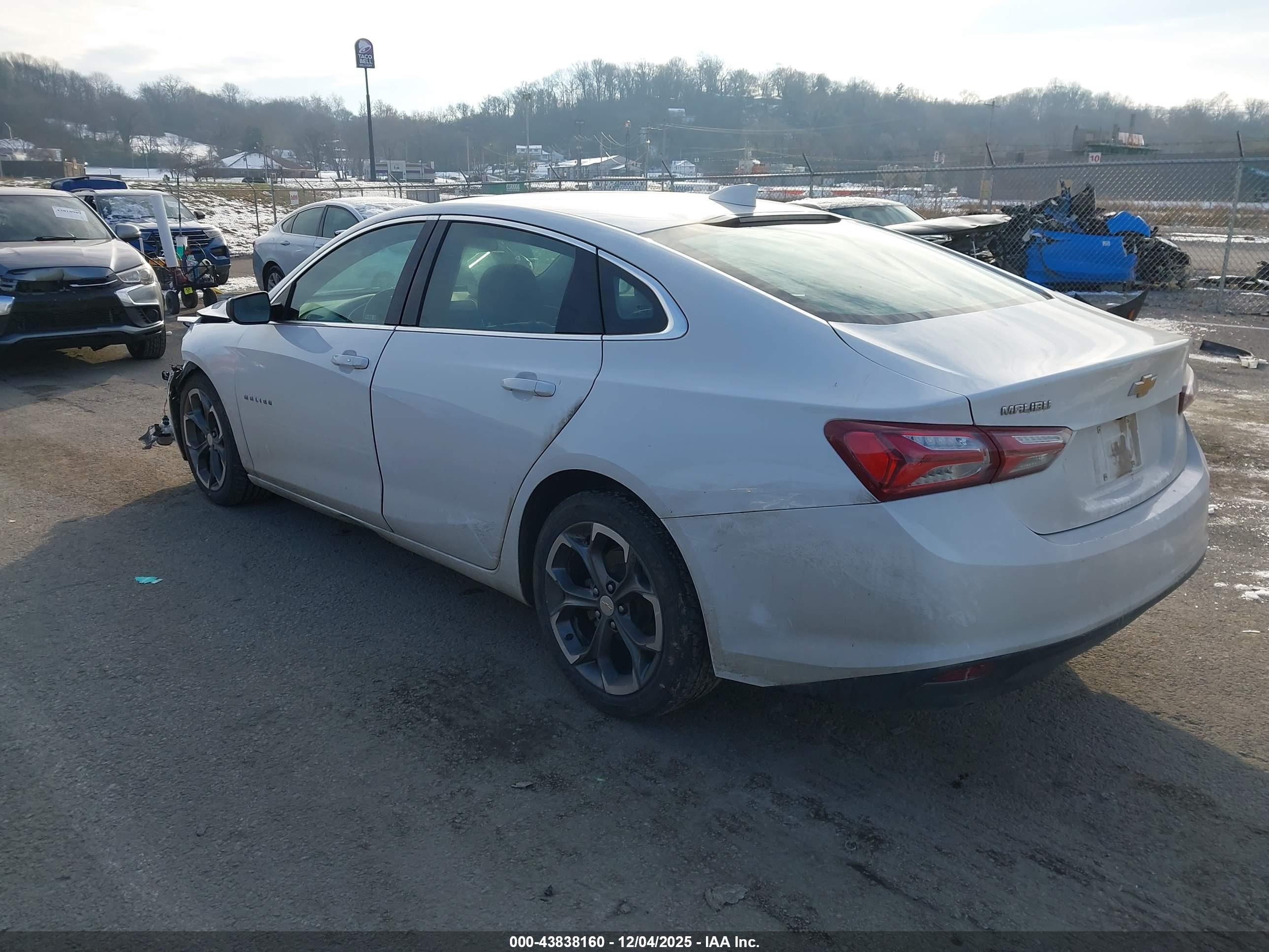 CHEVROLET MALIBU image 3