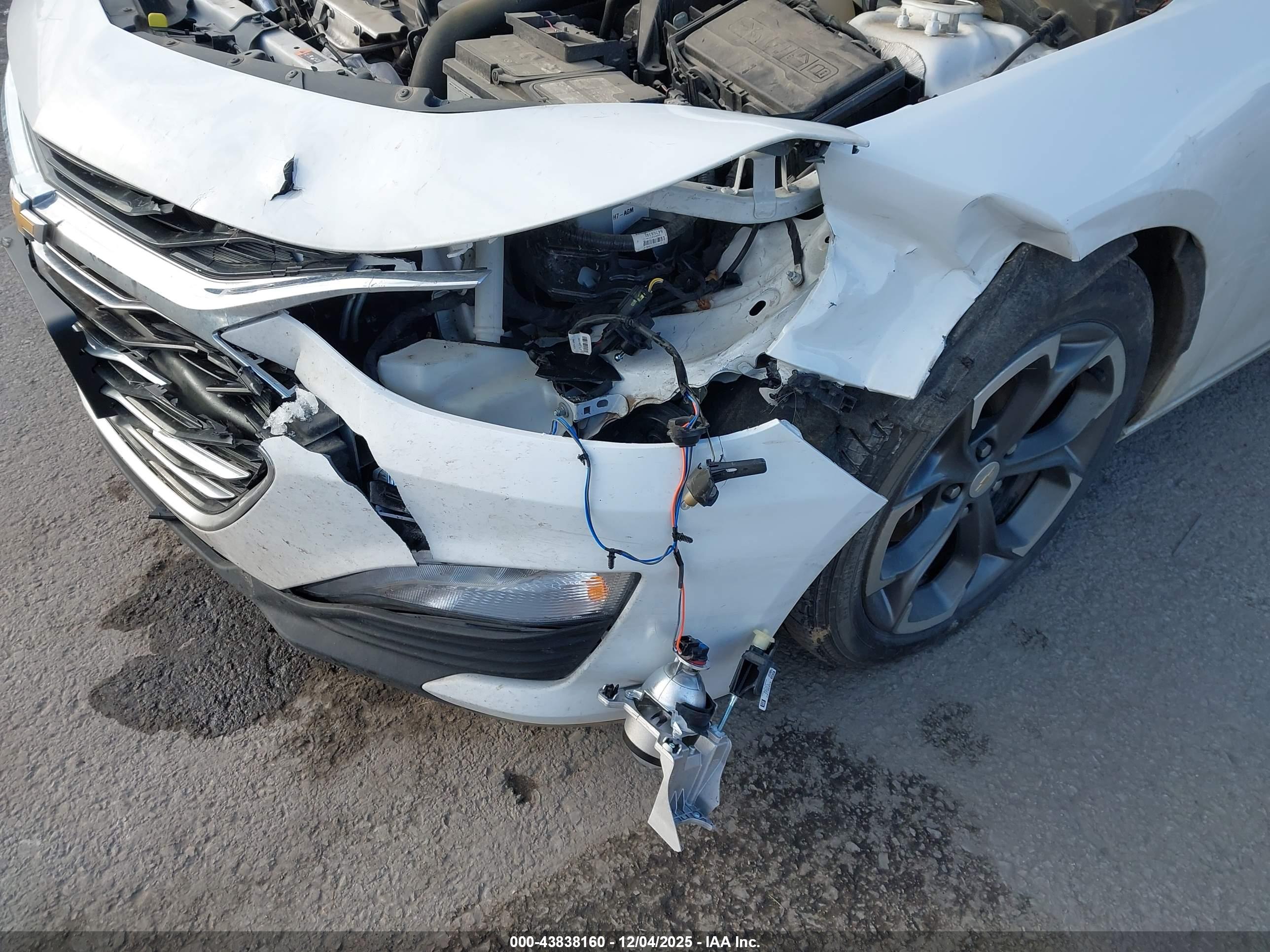 CHEVROLET MALIBU image 6