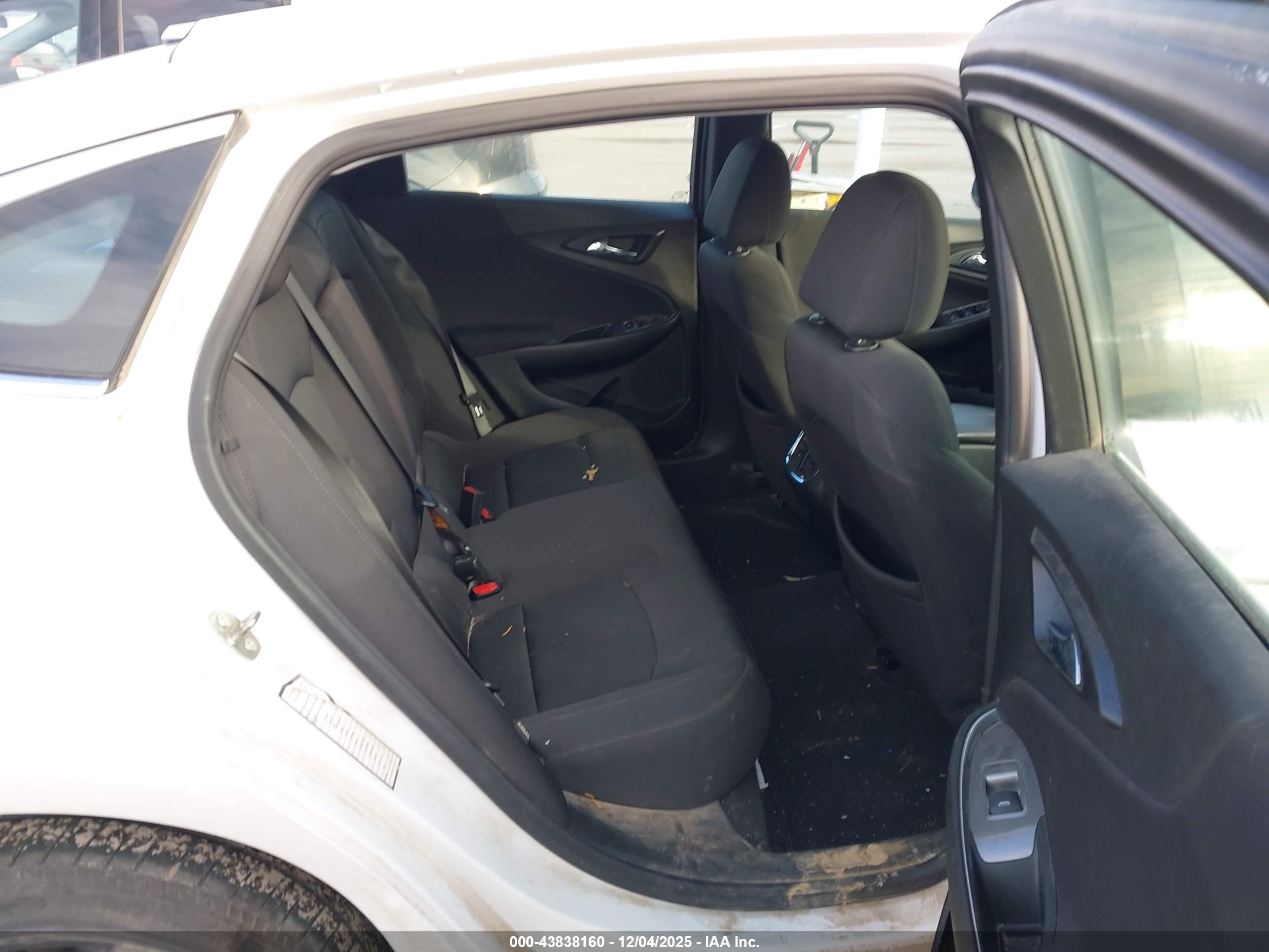 CHEVROLET MALIBU image 8