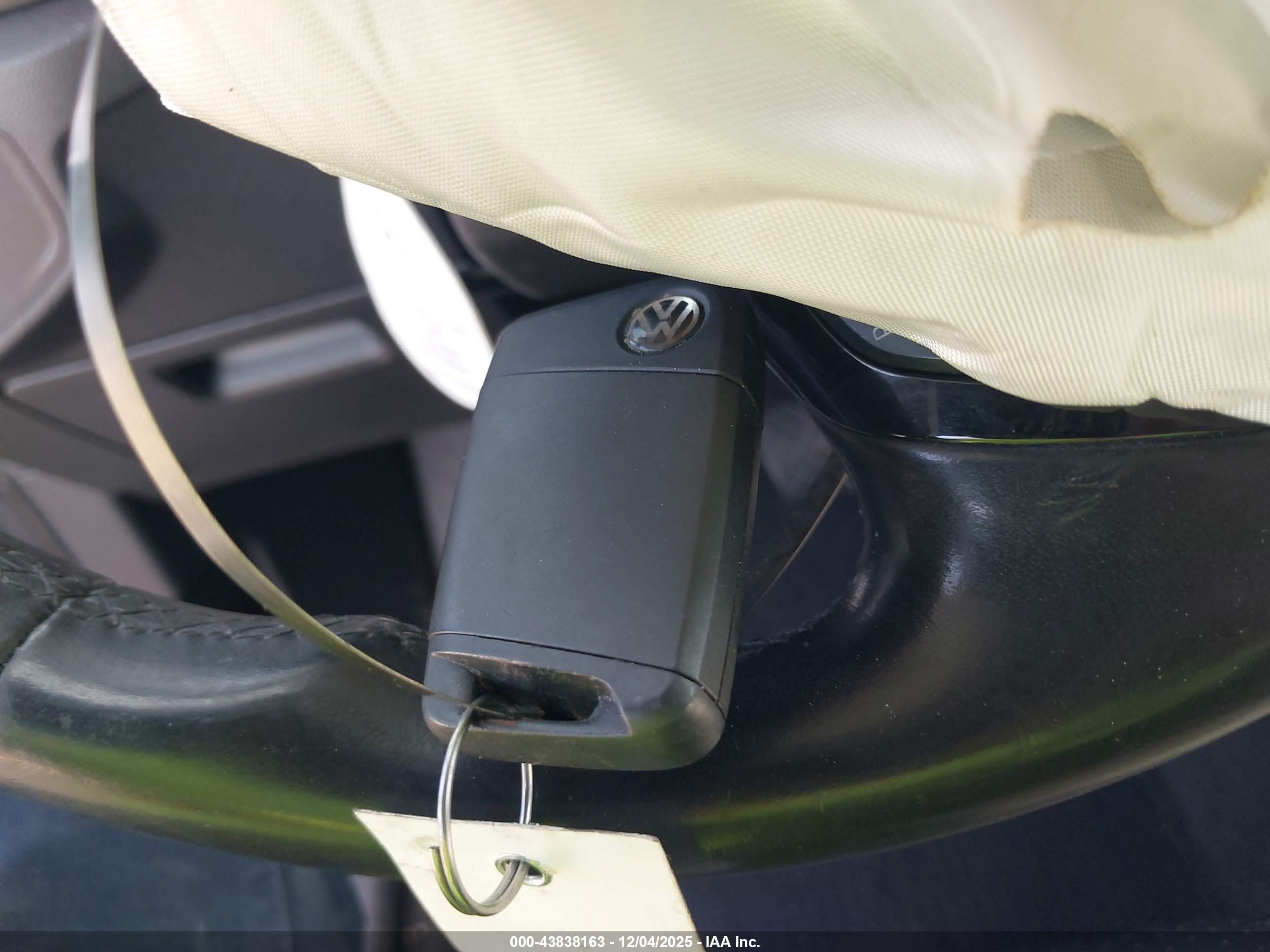 VOLKSWAGEN ATLAS image 11