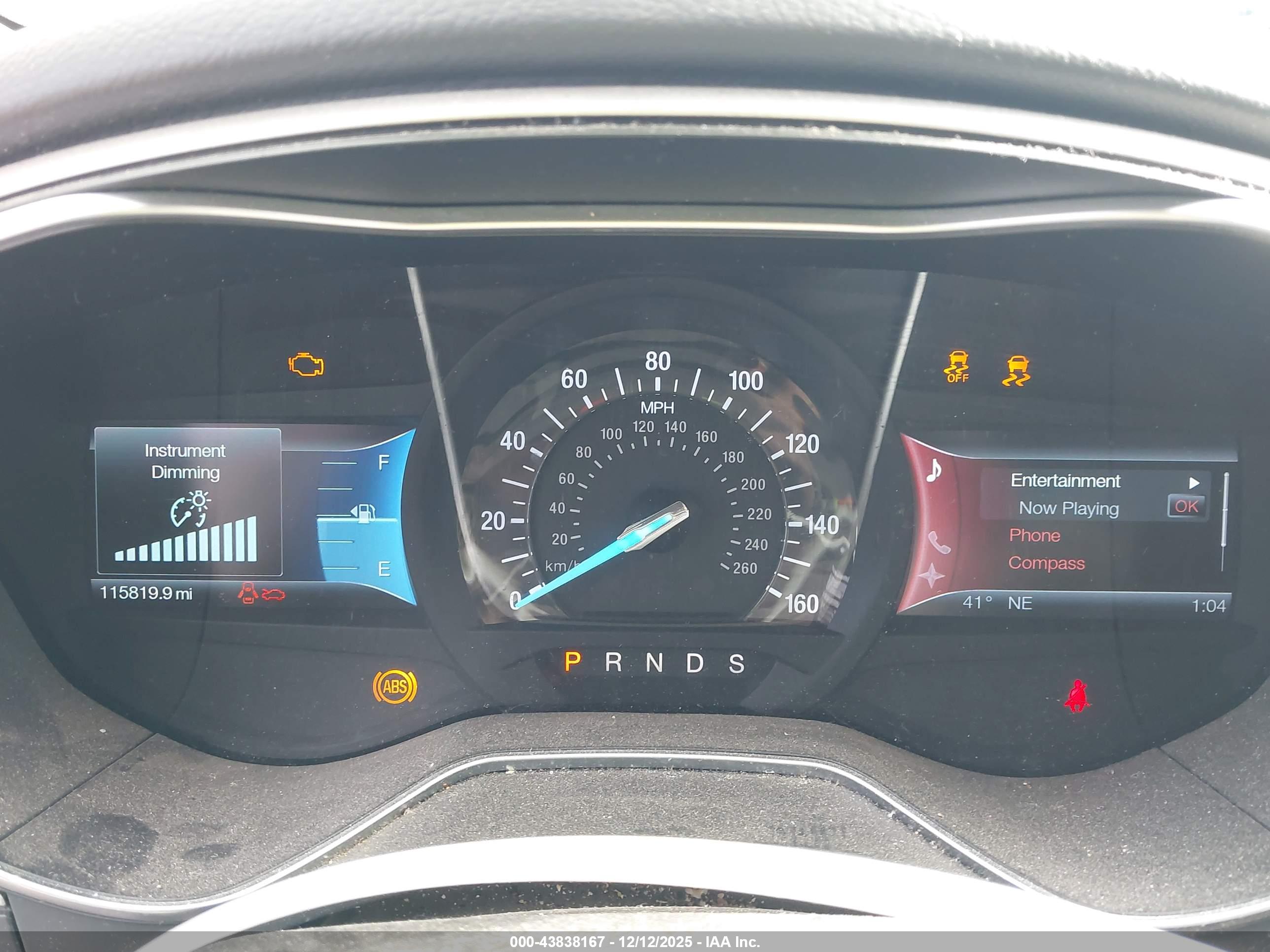 FORD FUSION image 7