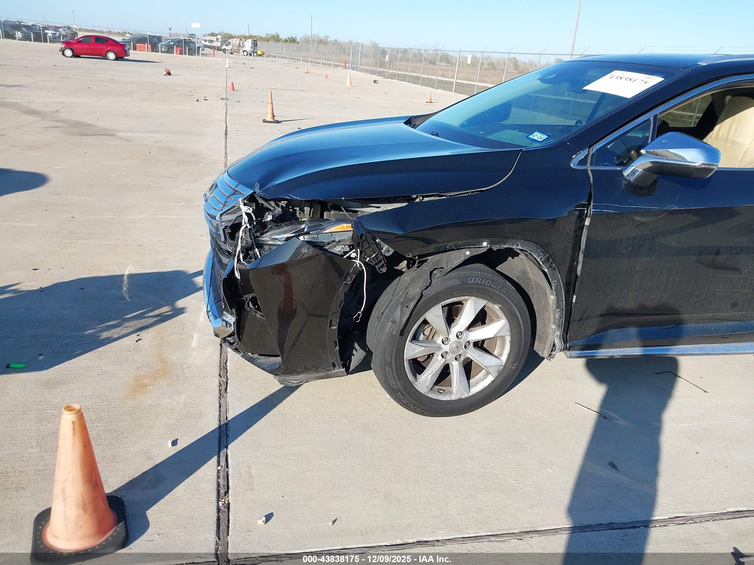 LEXUS RX image 6