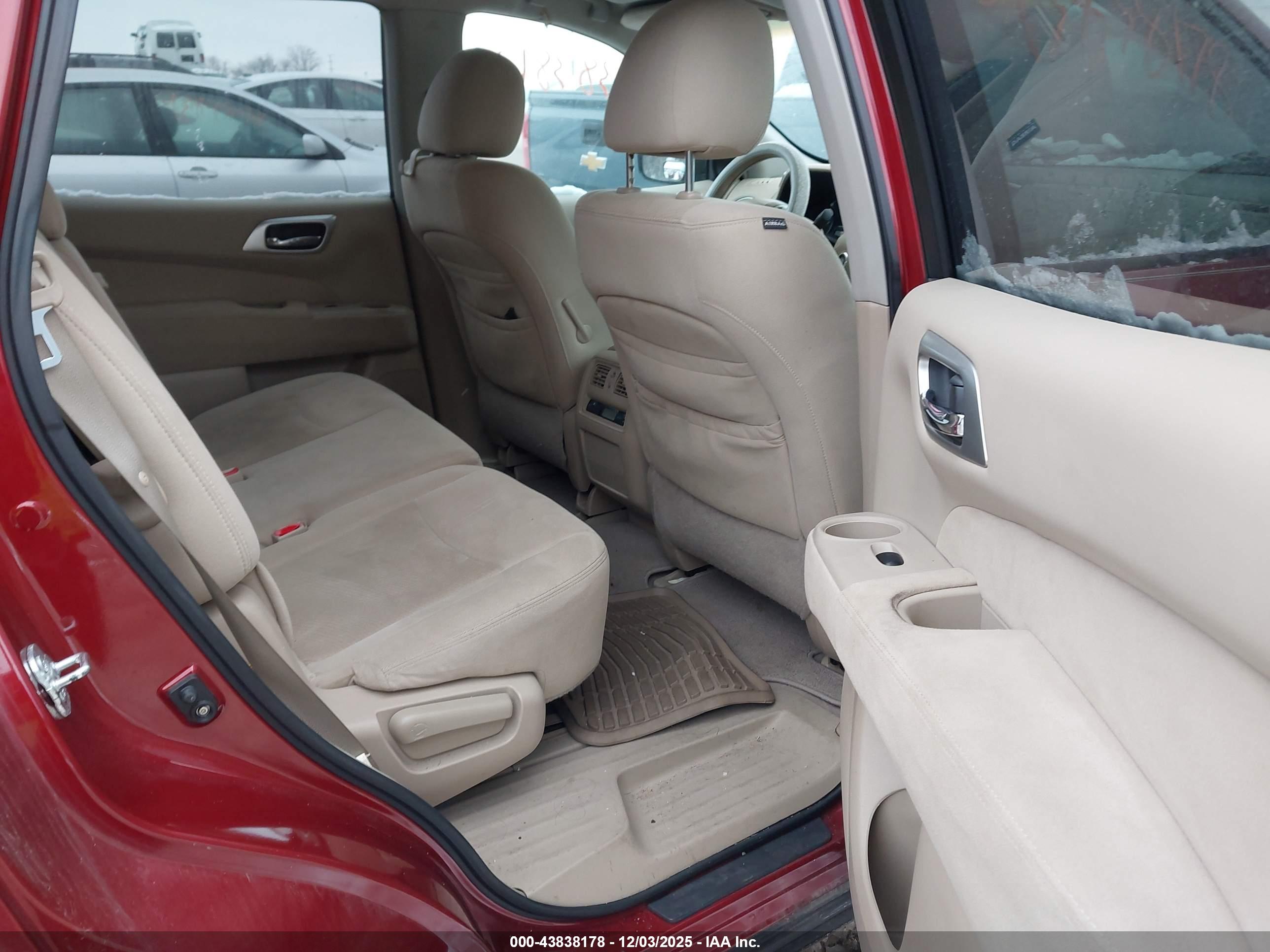 NISSAN PATHFINDER image 8