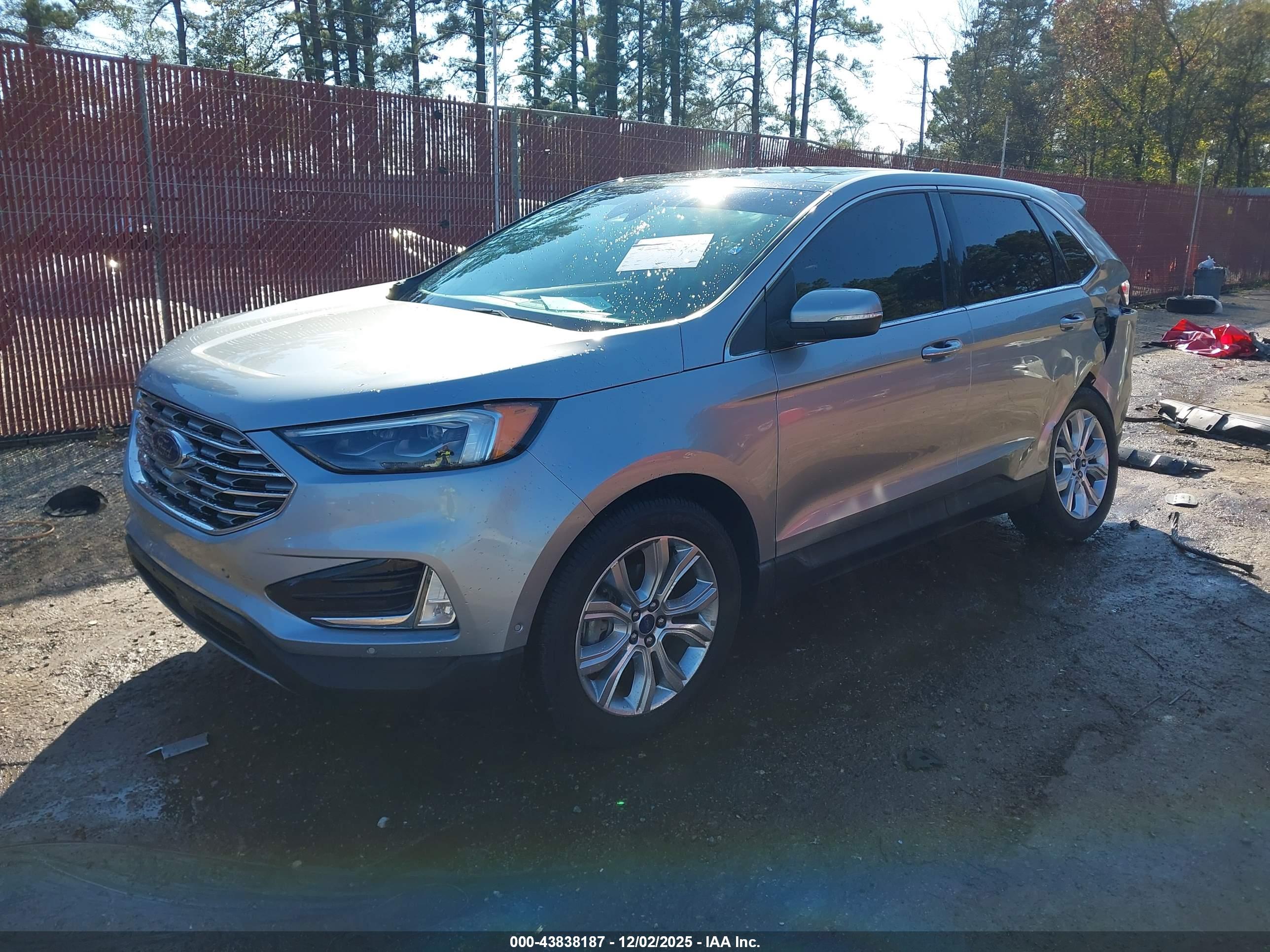 FORD EDGE image 2