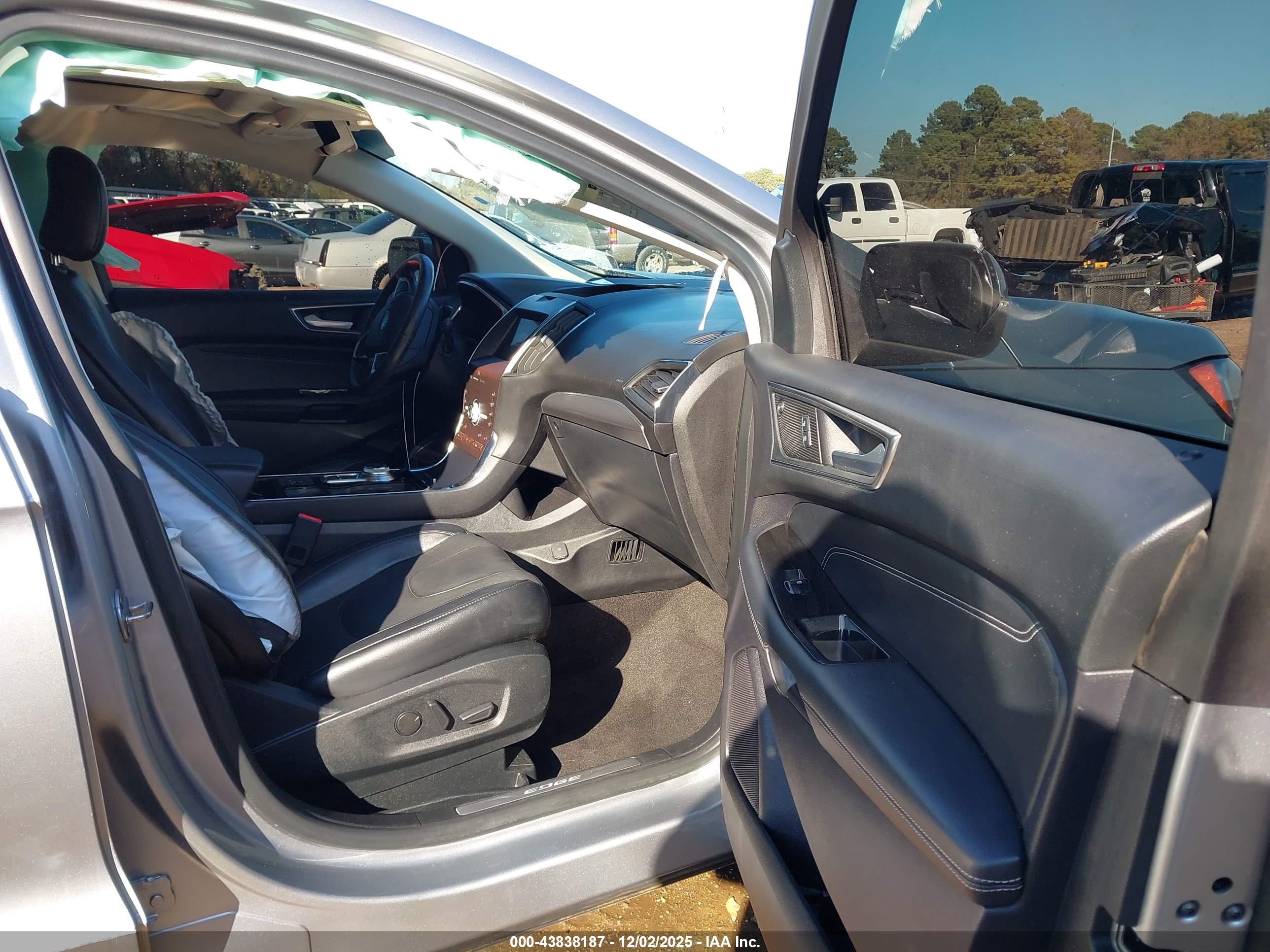 FORD EDGE image 5