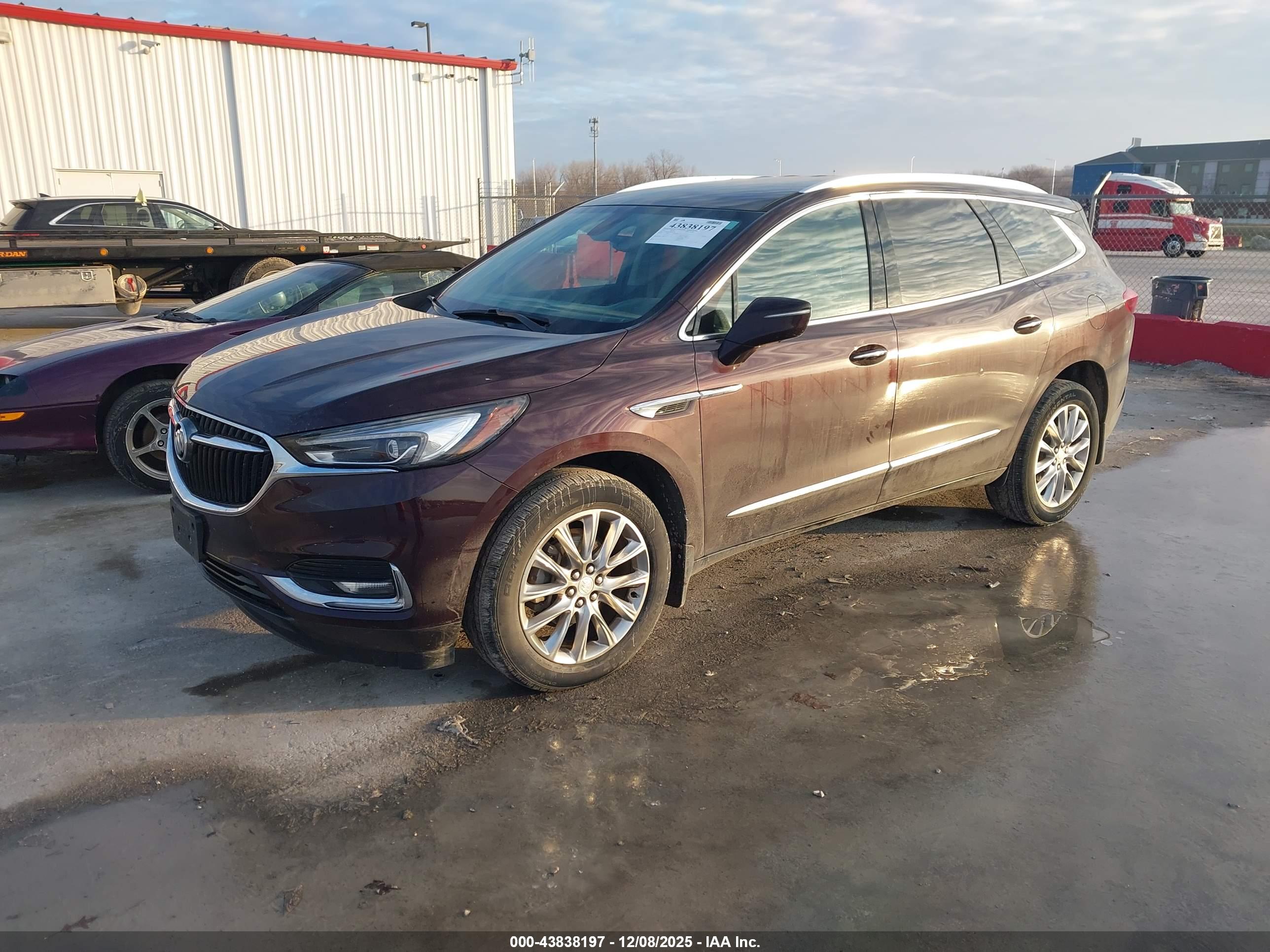 BUICK ENCLAVE image 2
