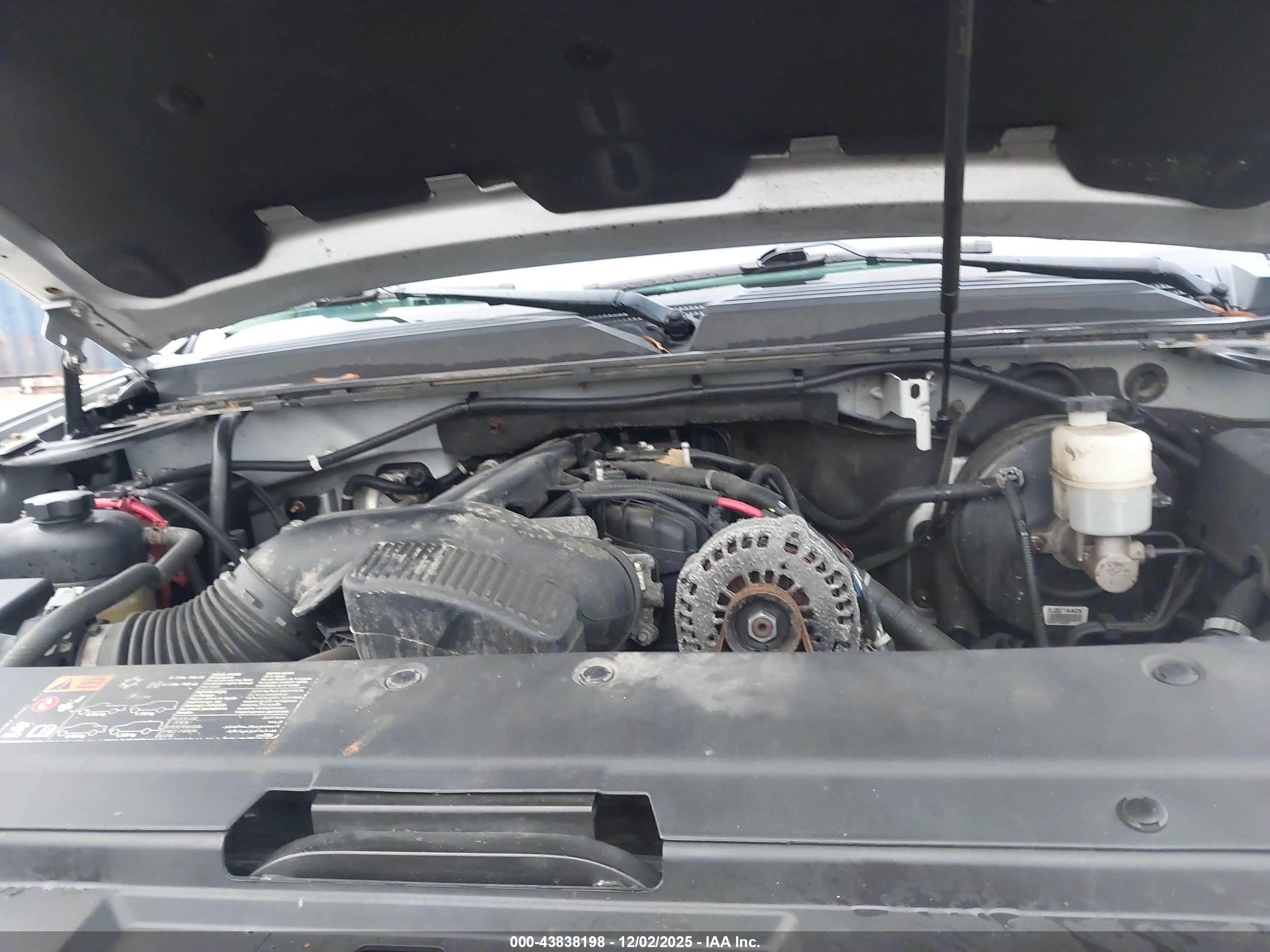 GMC YUKON image 10