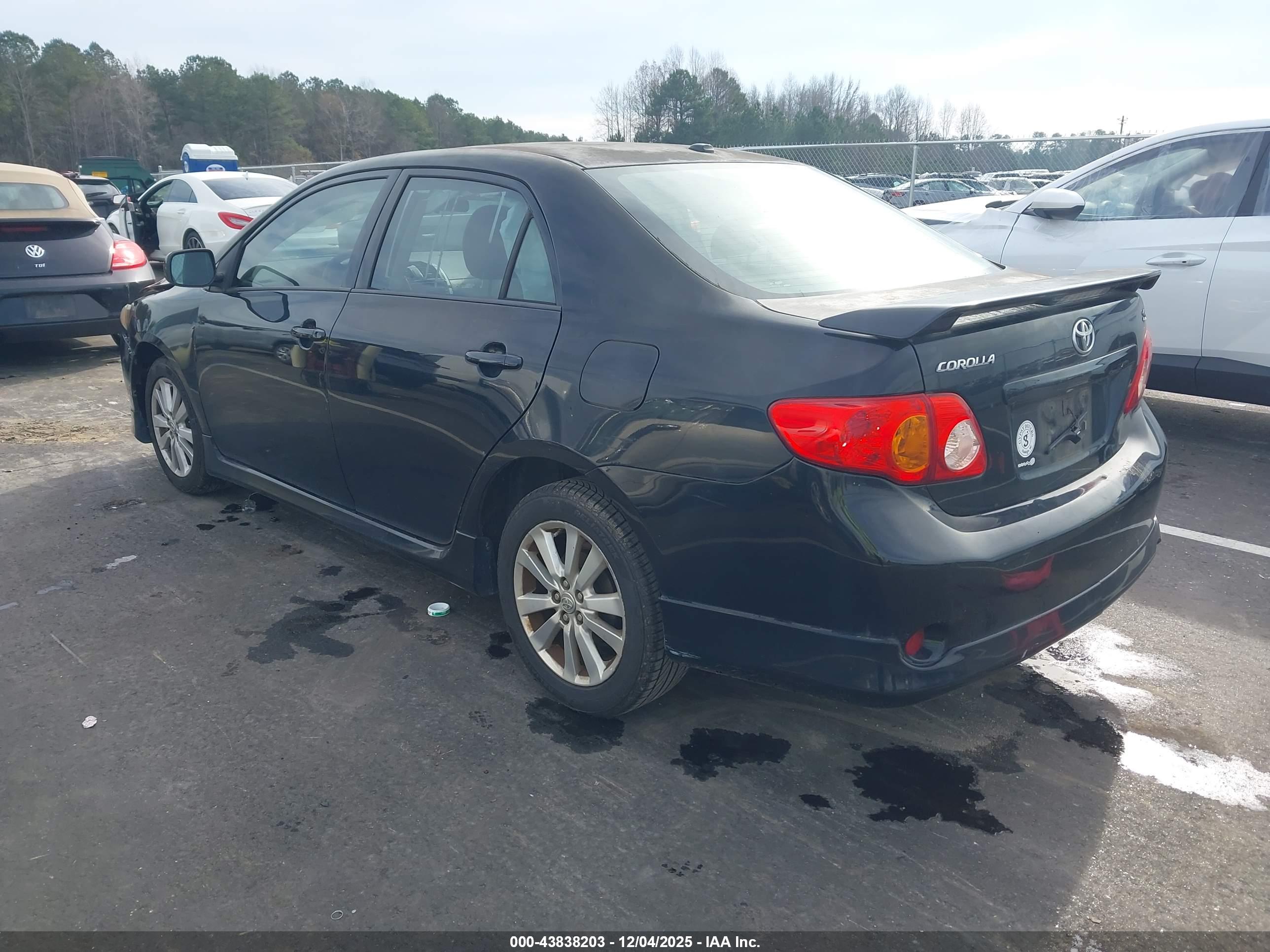 TOYOTA COROLLA image 3
