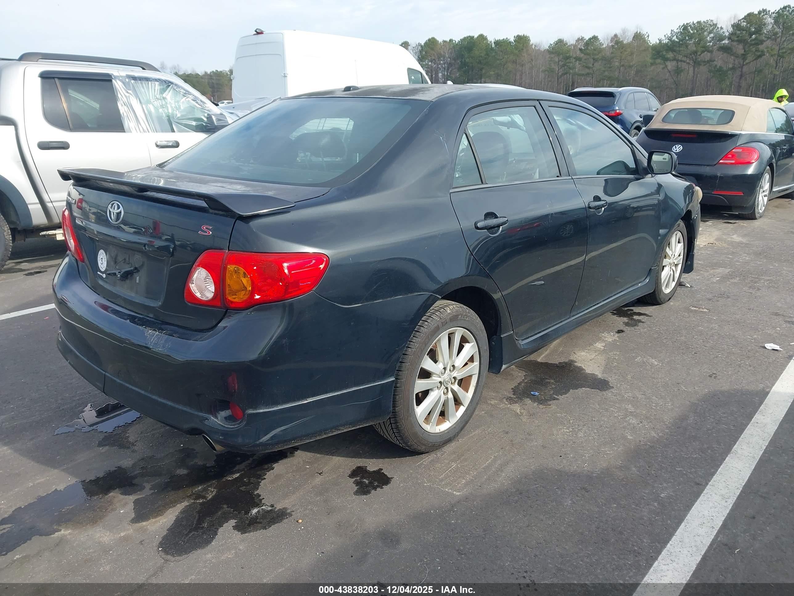 TOYOTA COROLLA image 4