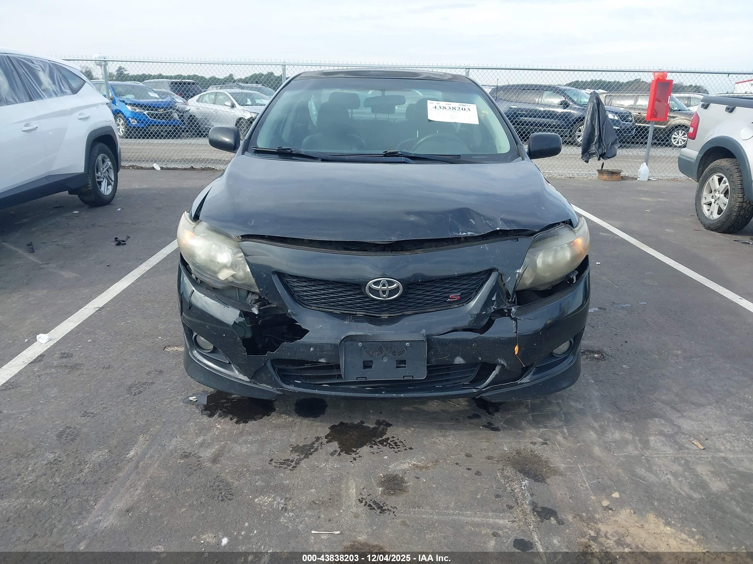 TOYOTA COROLLA image 6