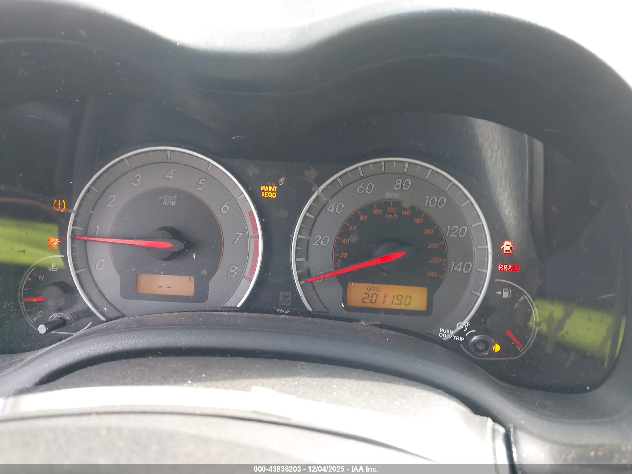 TOYOTA COROLLA image 7
