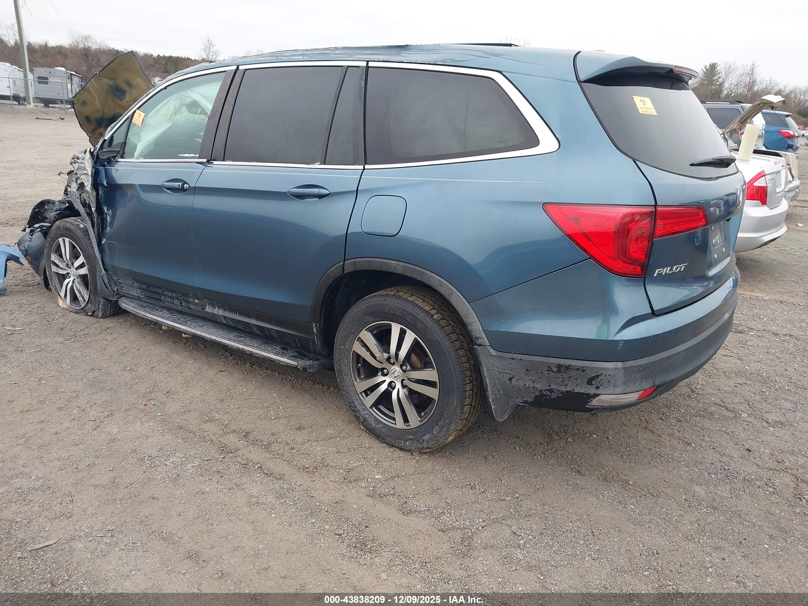 HONDA PILOT image 3