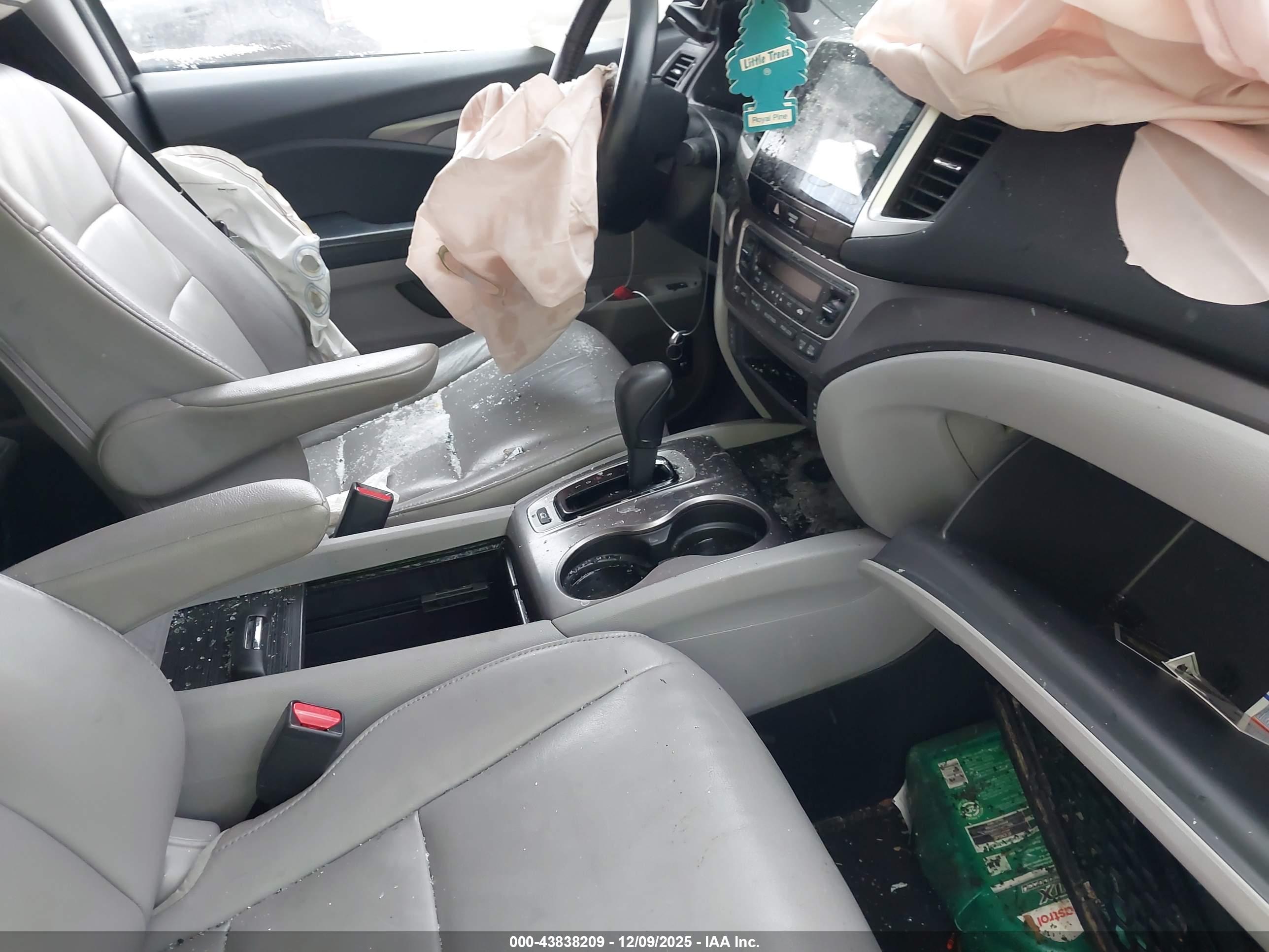 HONDA PILOT image 5