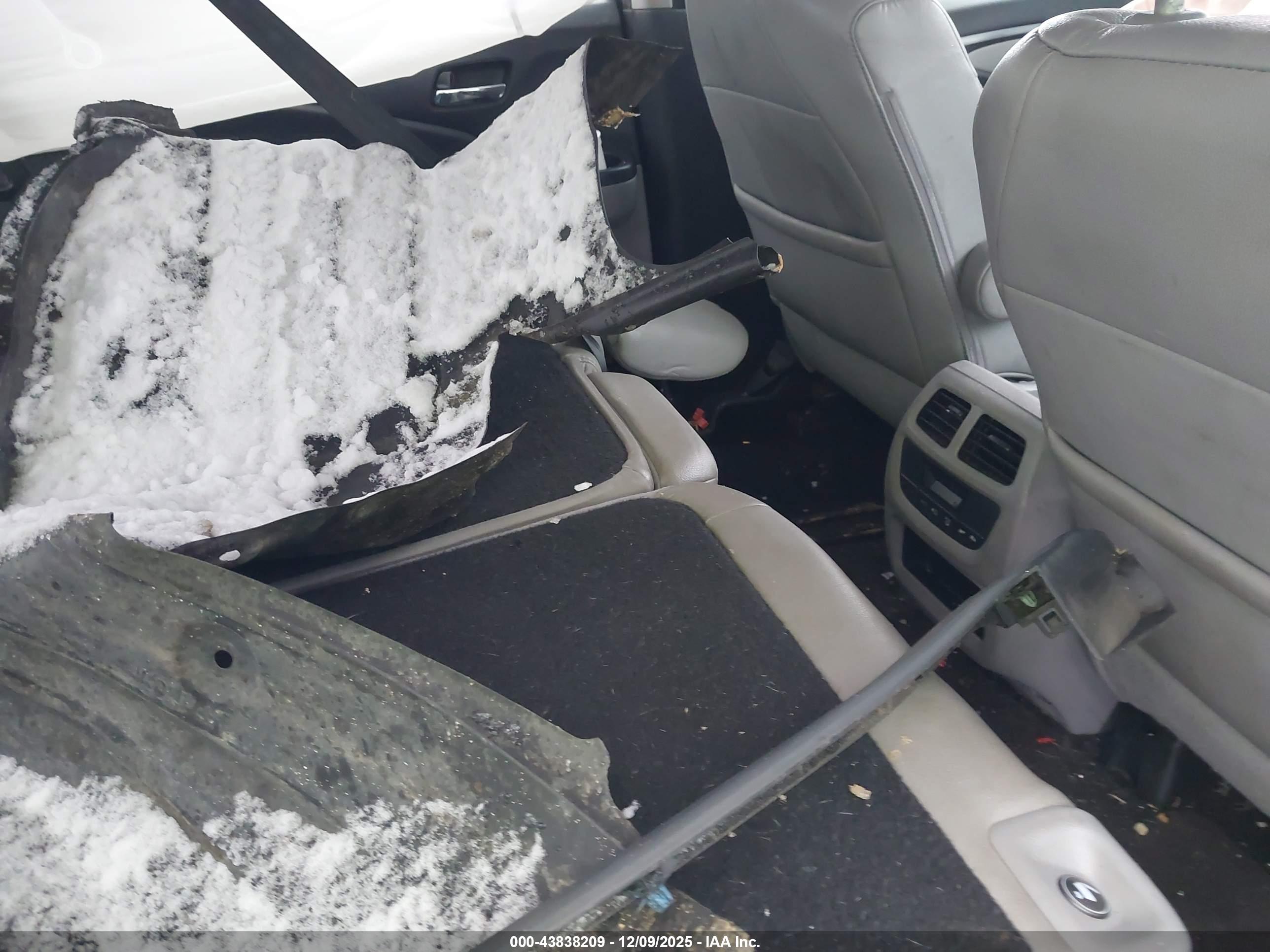 HONDA PILOT image 8