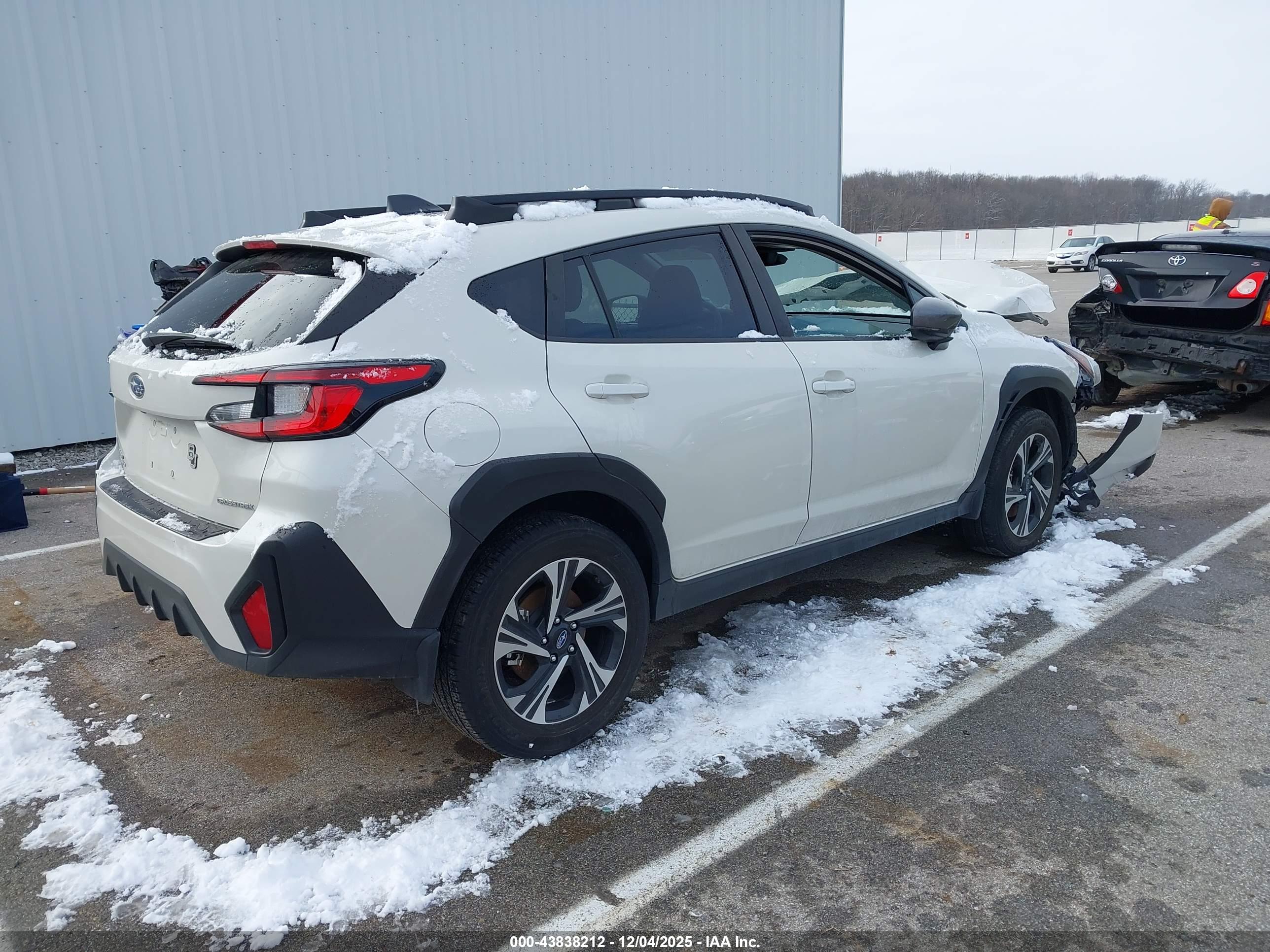 SUBARU CROSSTREK image 4
