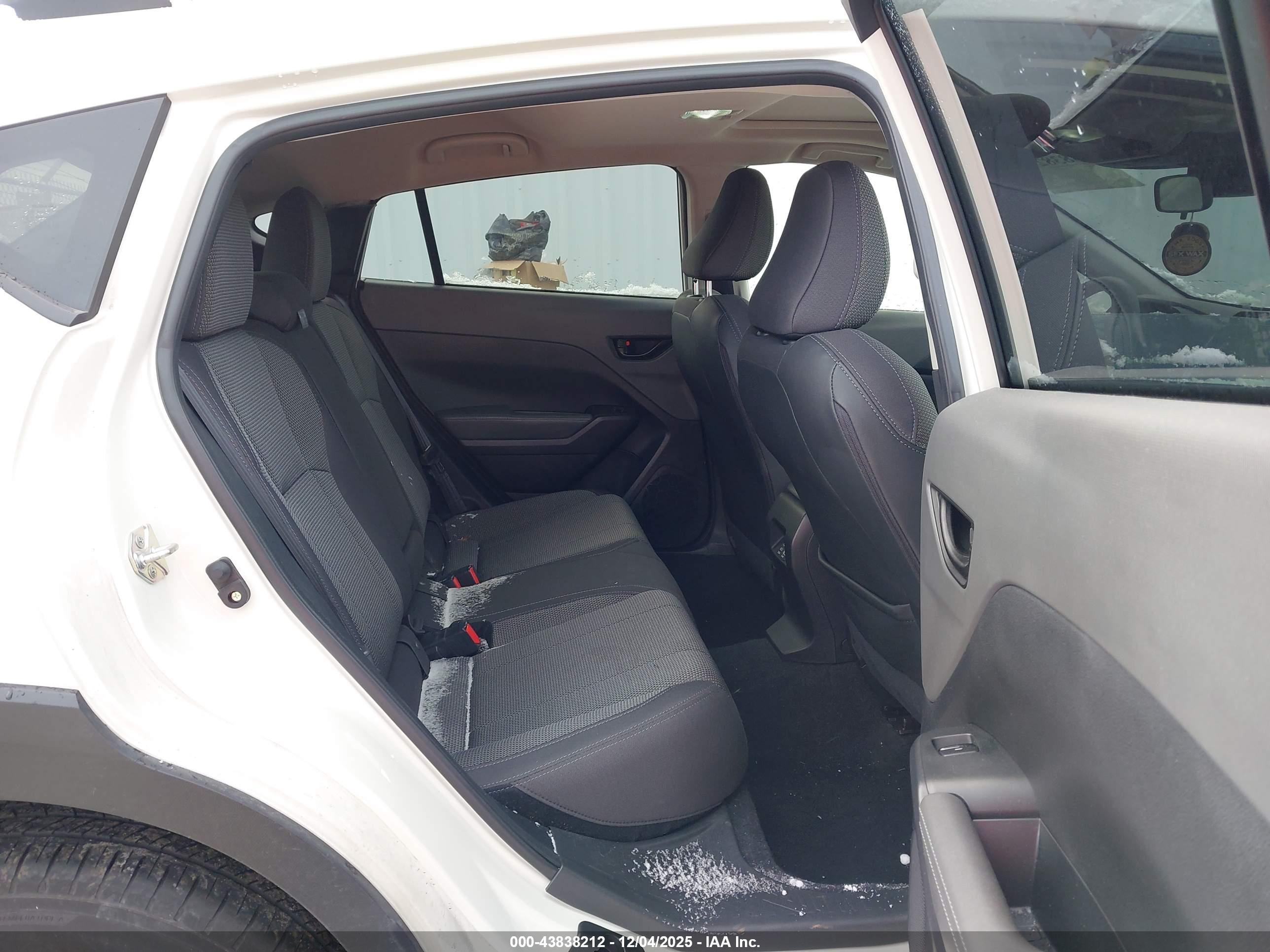 SUBARU CROSSTREK image 8