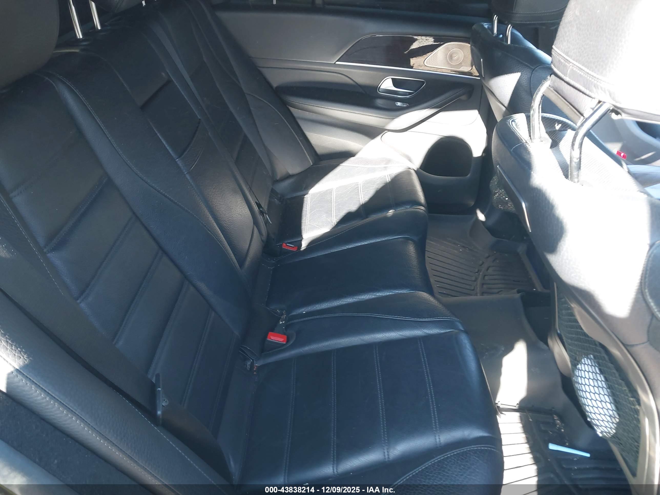 MERCEDES-BENZ GLE image 8
