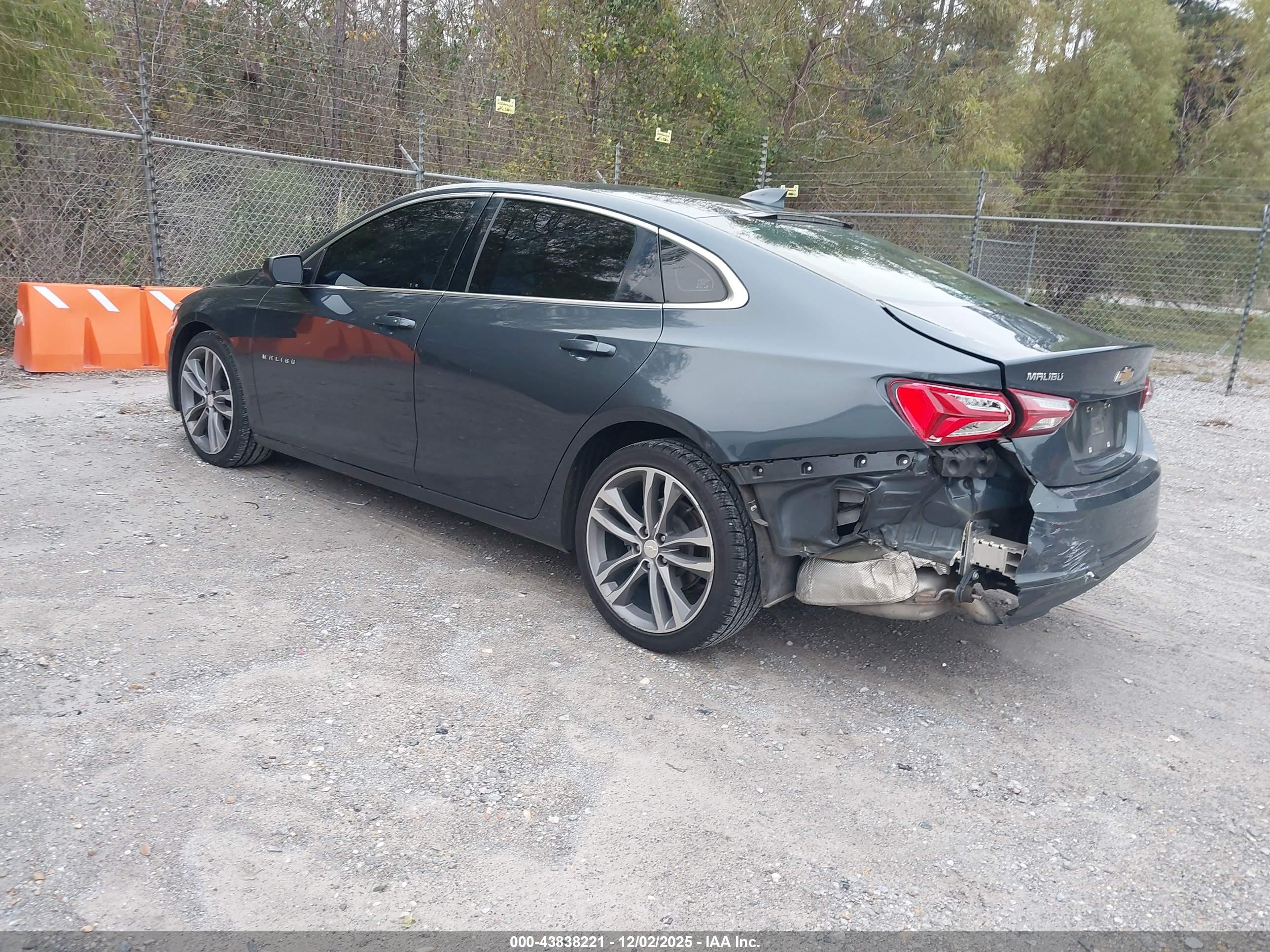 CHEVROLET MALIBU image 3