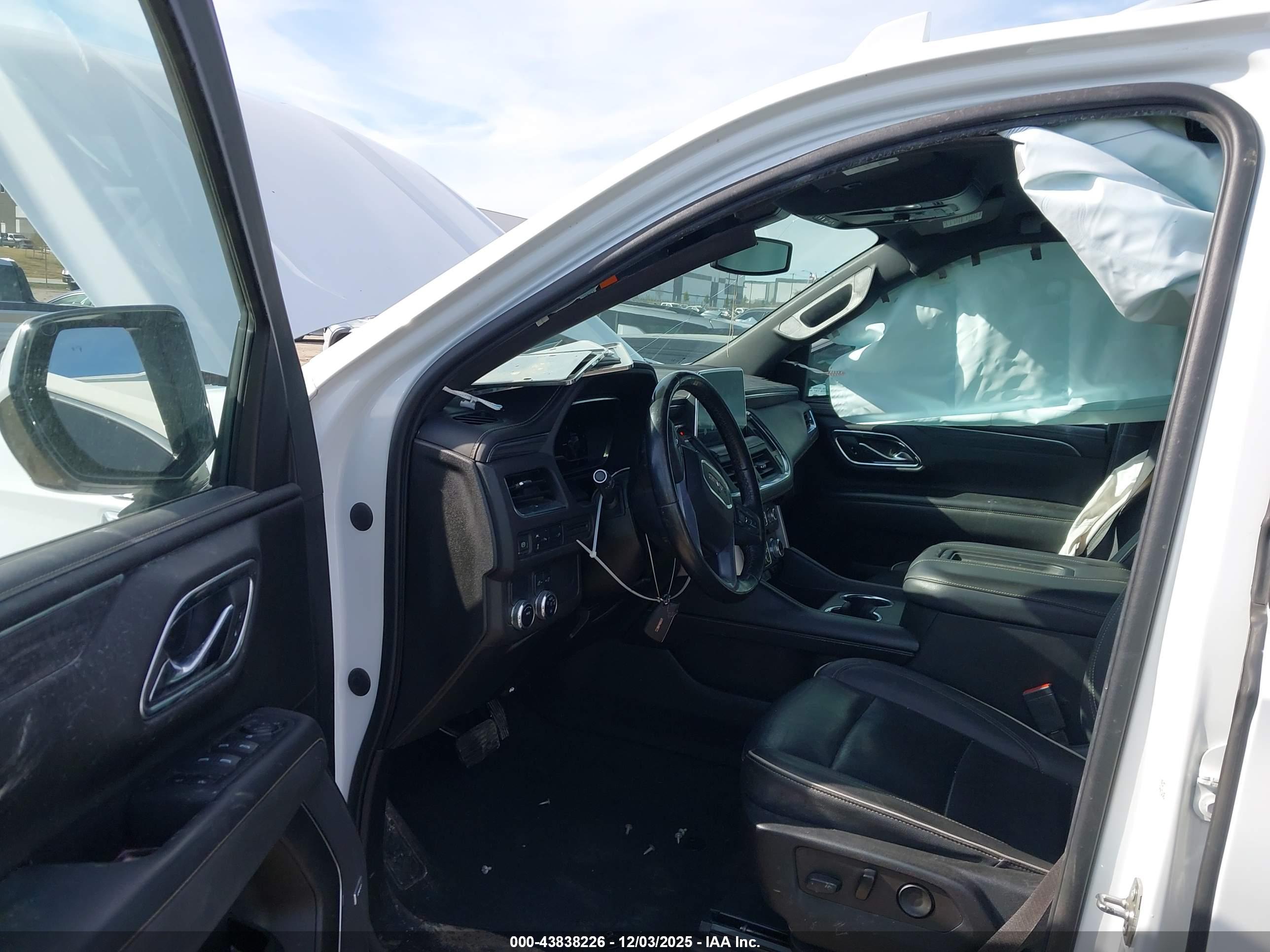 GMC YUKON image 5