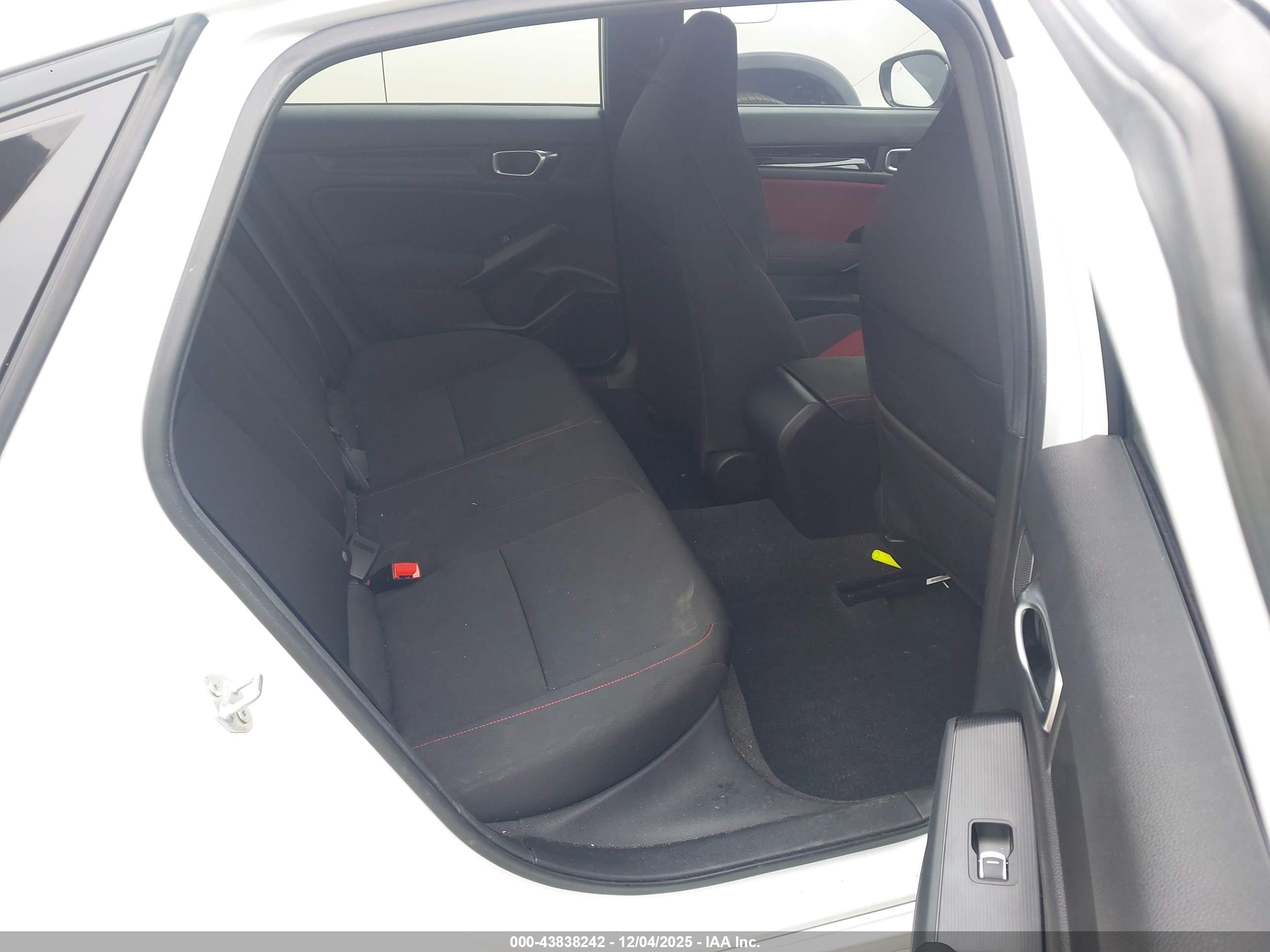 HONDA CIVIC image 8