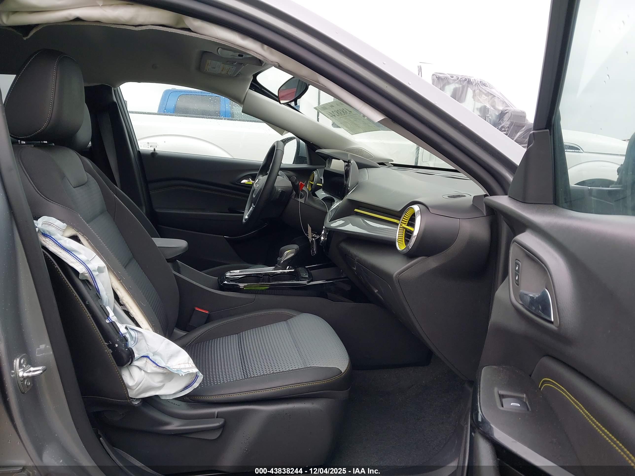 CHEVROLET TRAX image 5