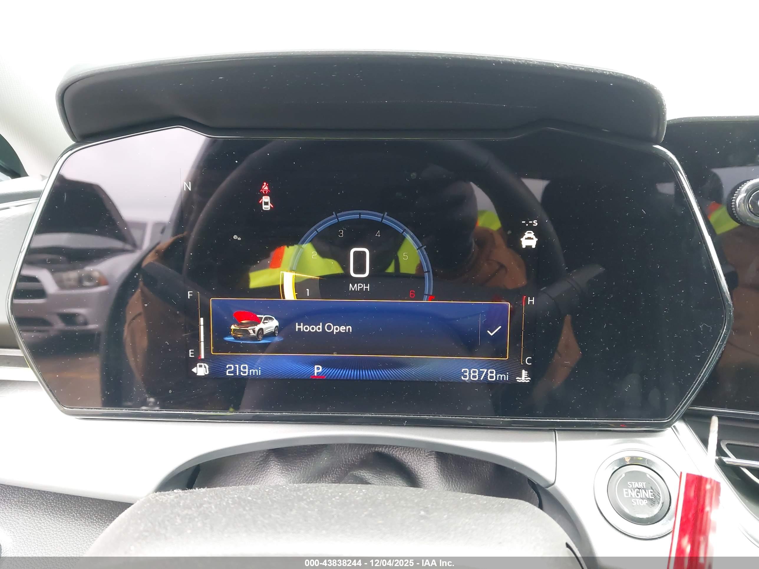 CHEVROLET TRAX image 7