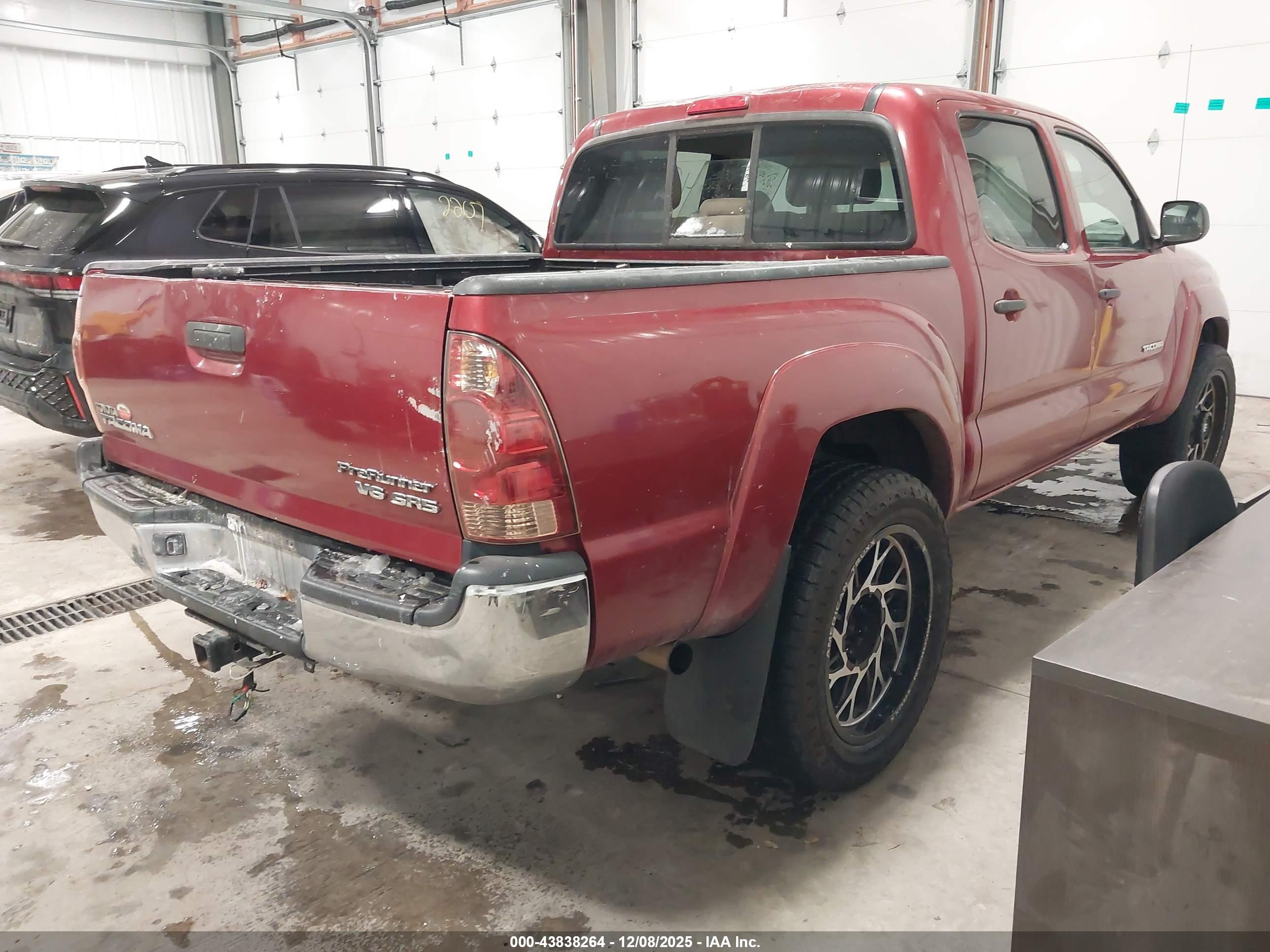TOYOTA TACOMA image 4