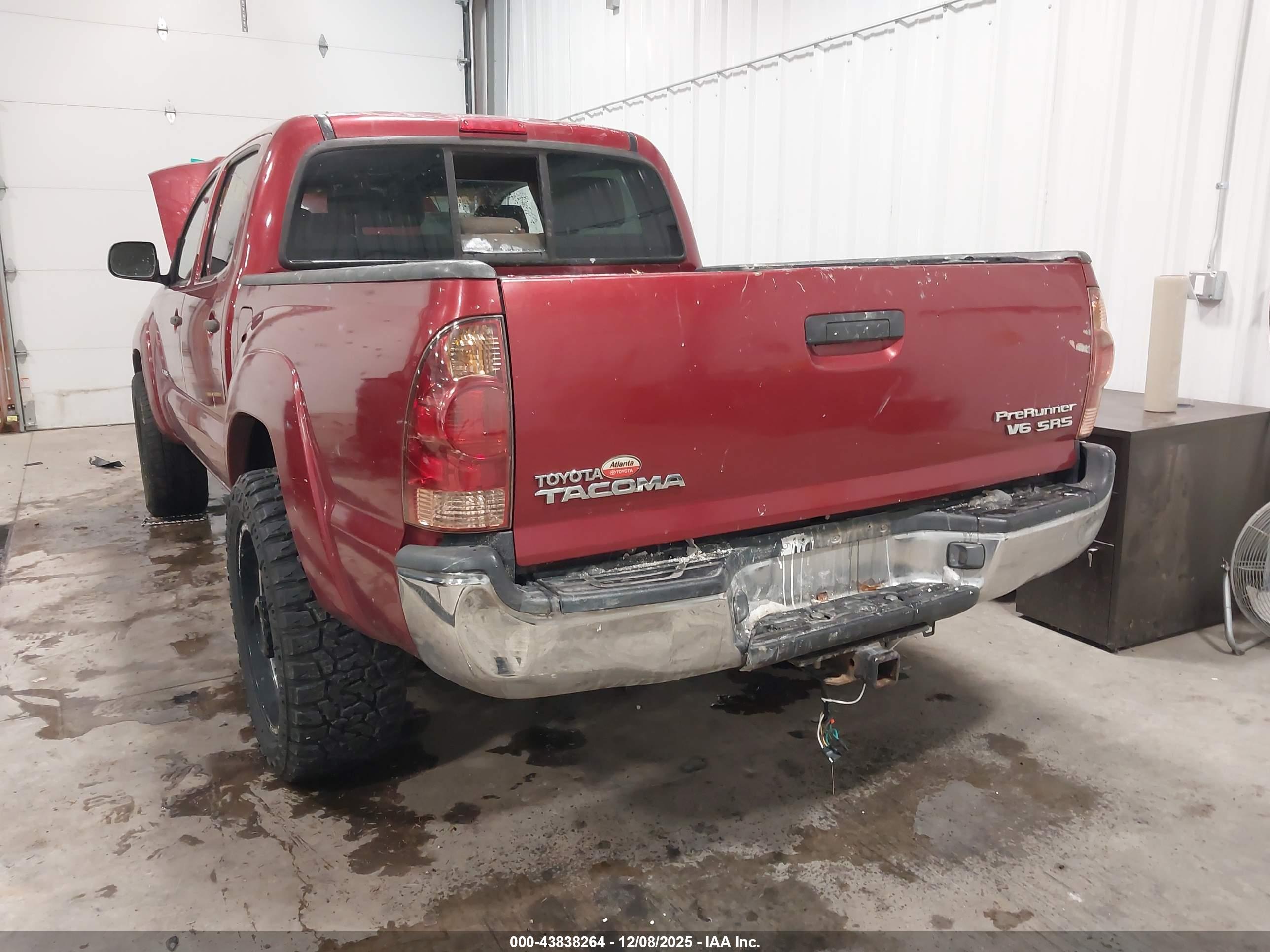 TOYOTA TACOMA image 6