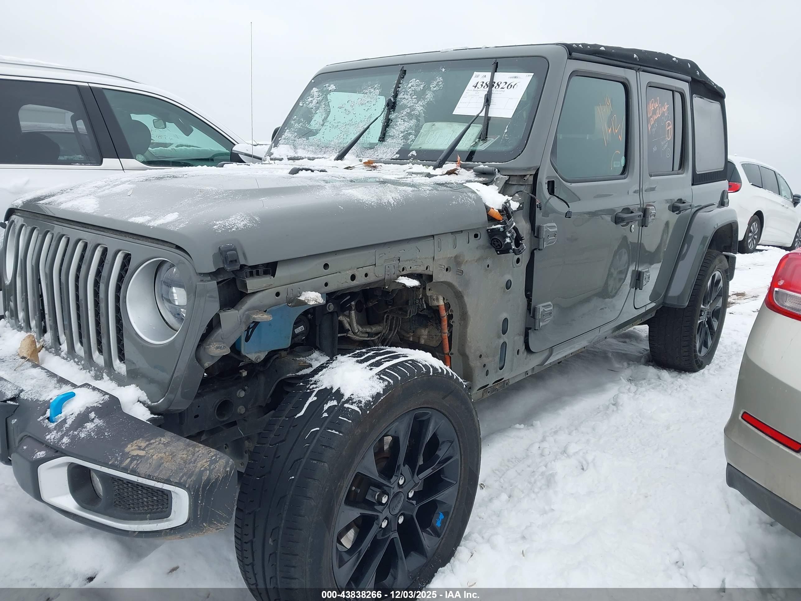 JEEP WRANGLER image 6