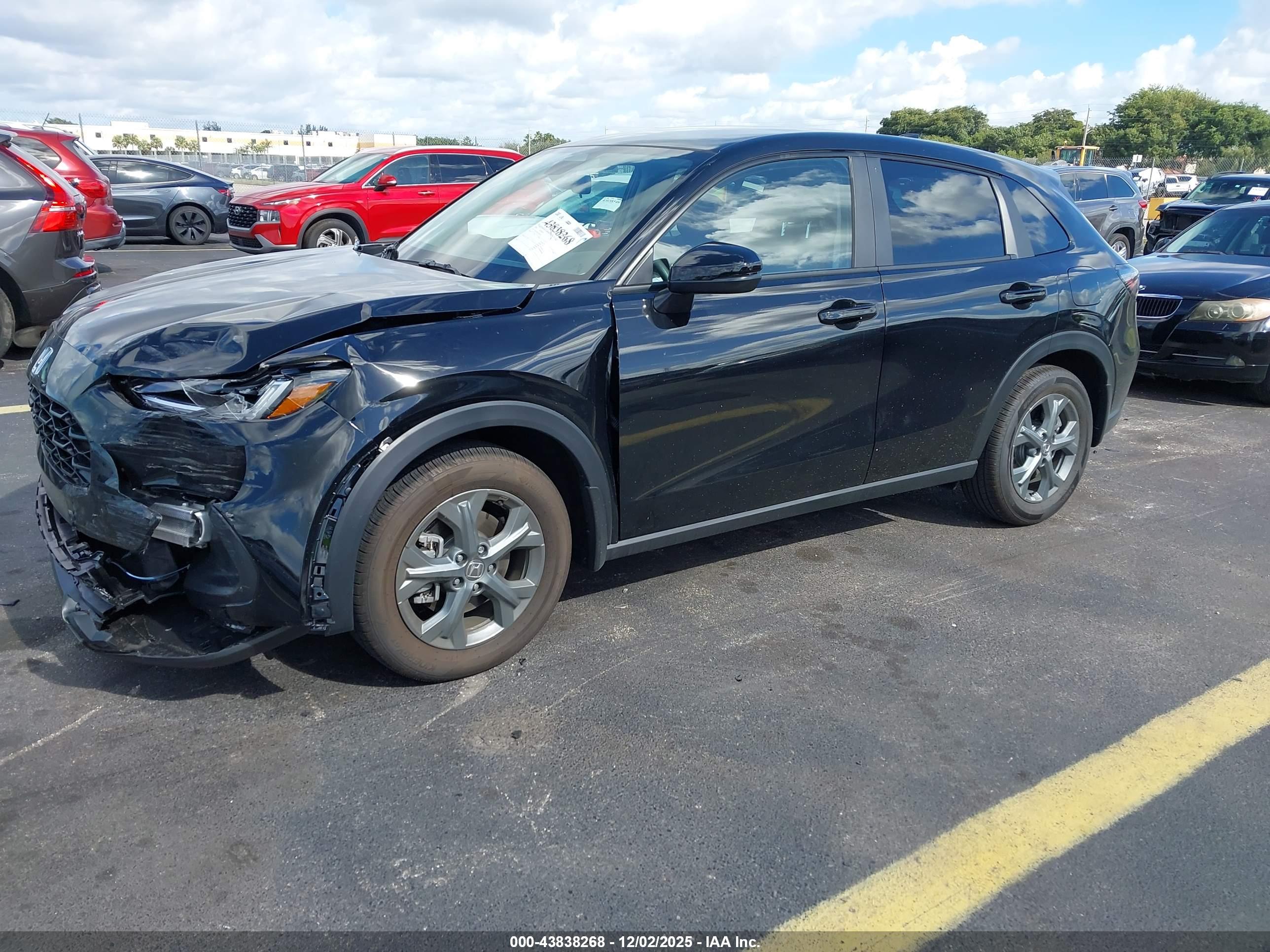 HONDA HR-V image 2