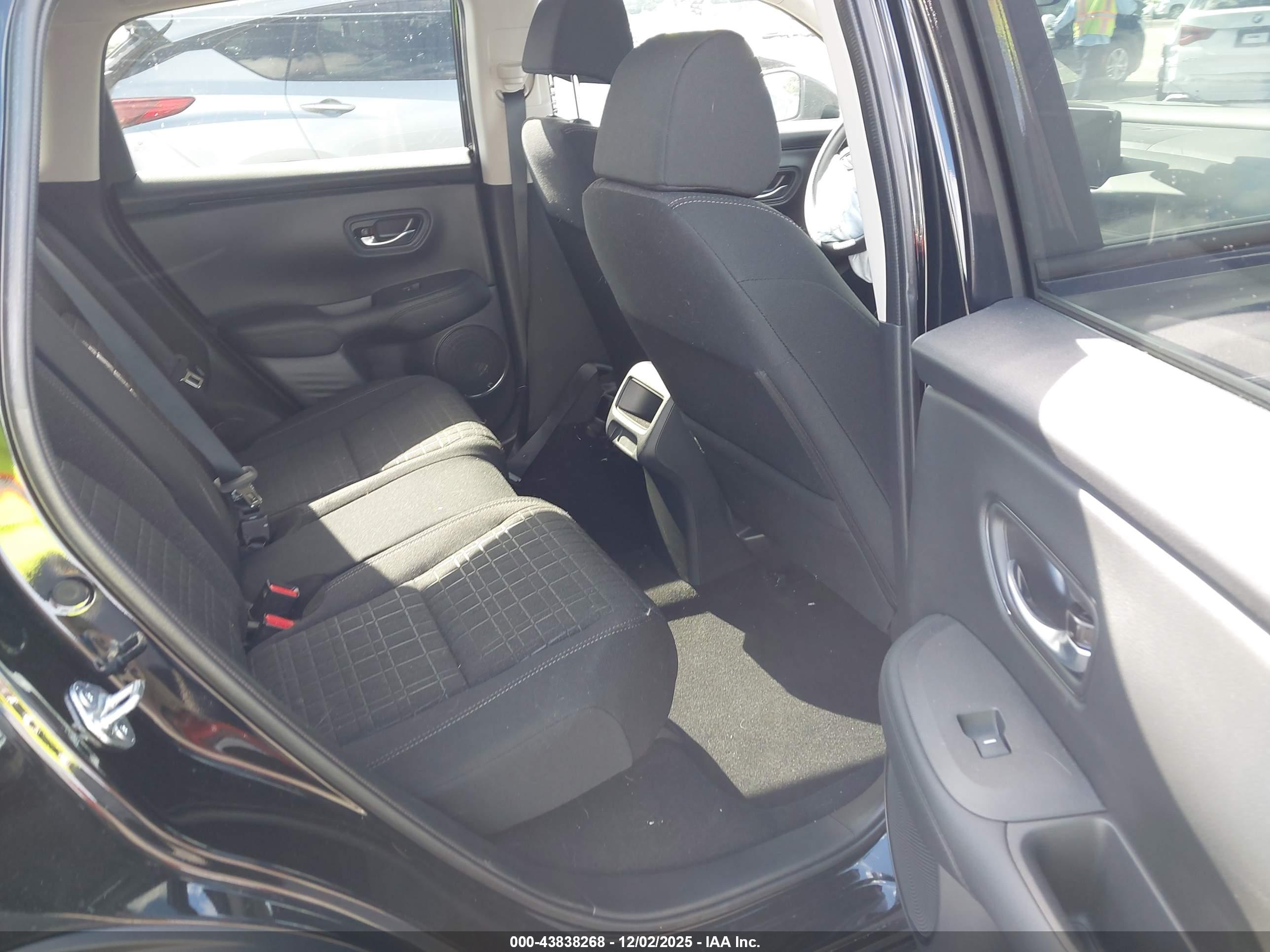 HONDA HR-V image 8