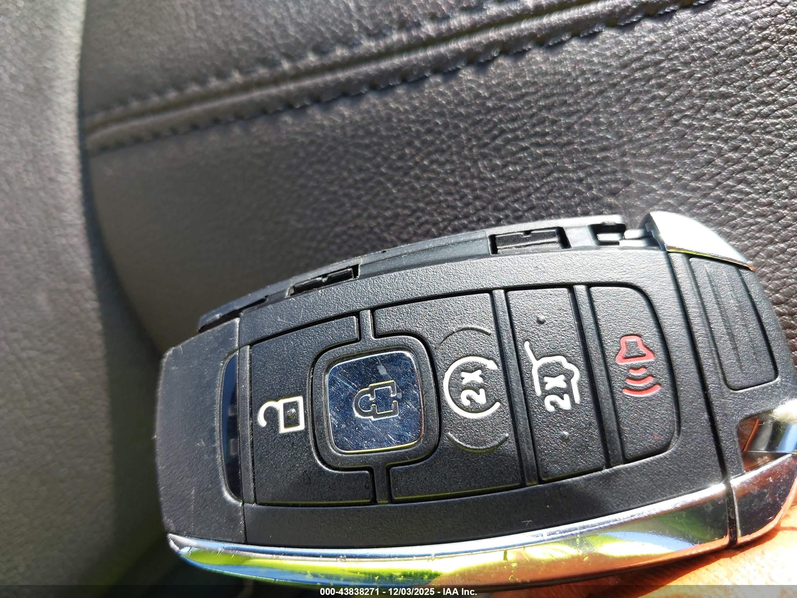 LINCOLN MKC image 11