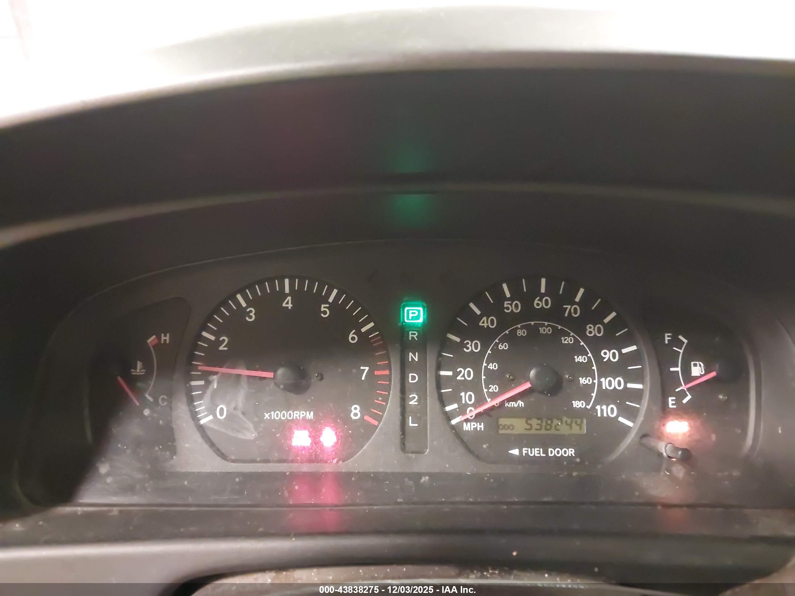 TOYOTA SIENNA image 7